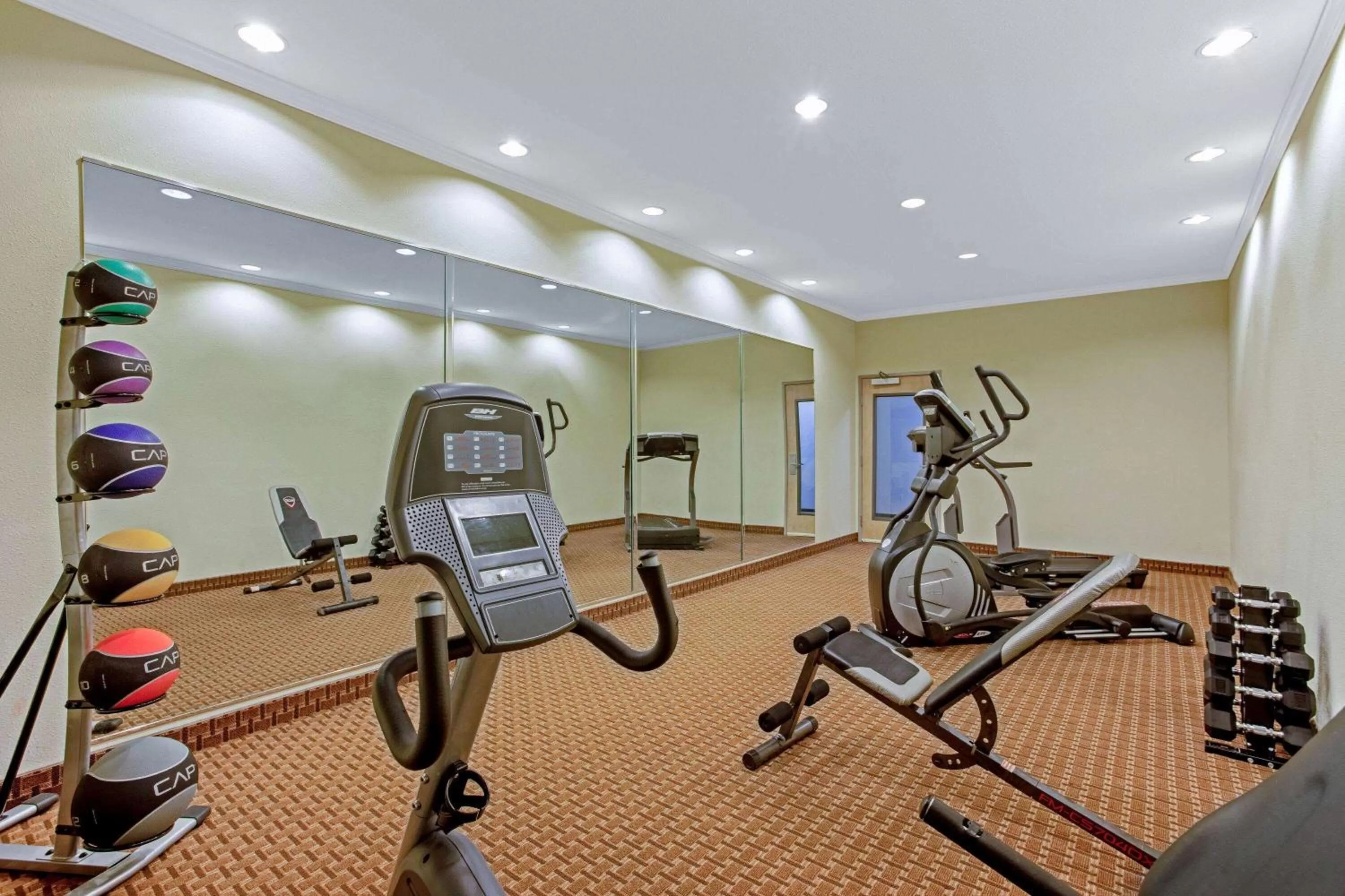 La Quinta by Wyndham Cleburne