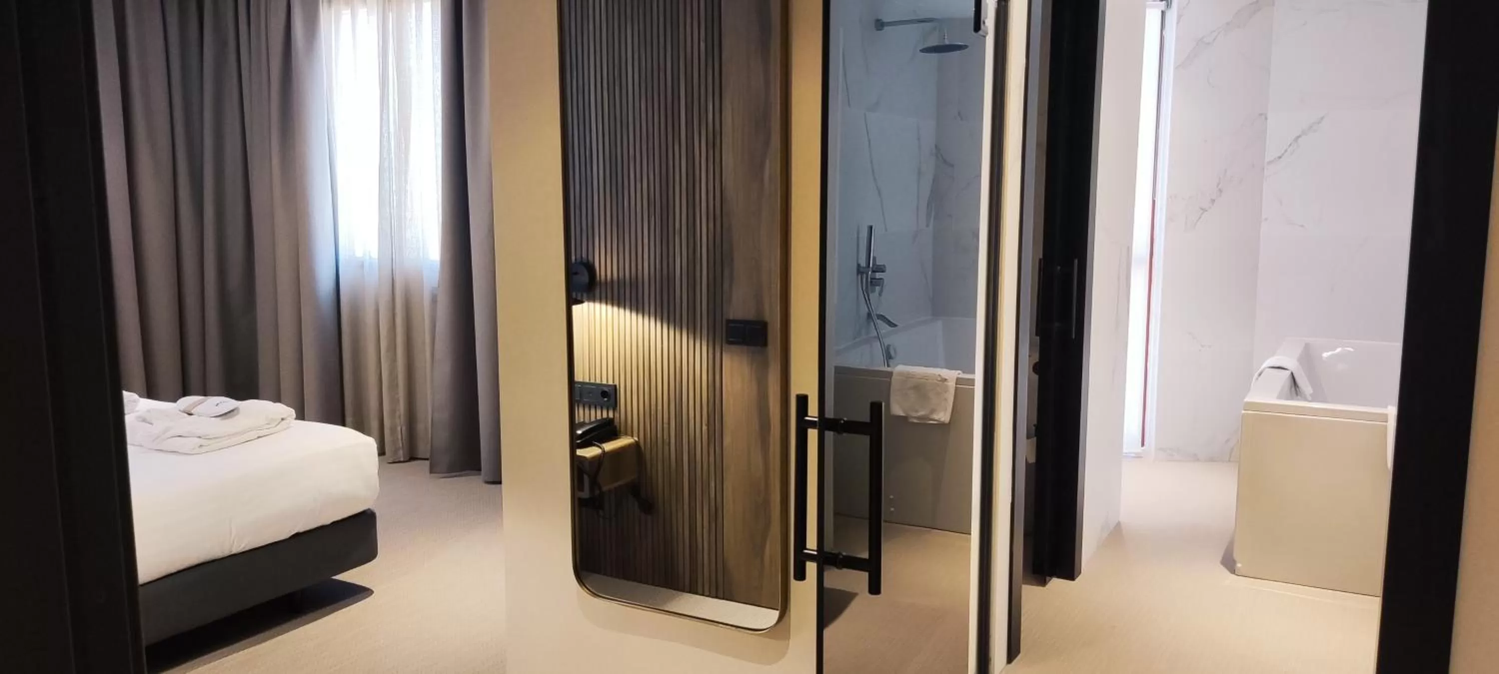 Bed in Silken Ciudad Gijón