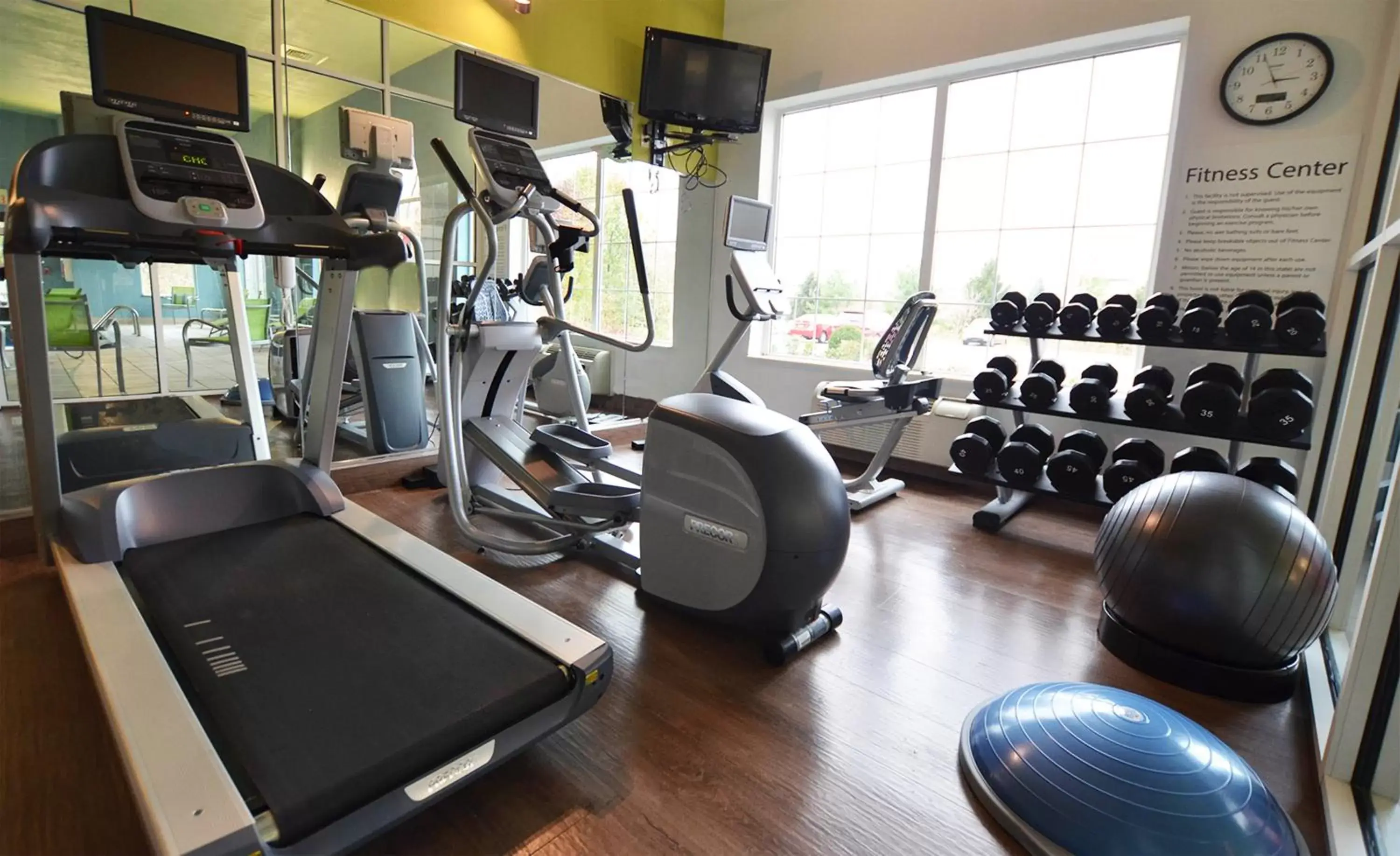 Fitness centre/facilities, Fitness Center/Facilities in Holiday Inn Express Pittsburgh-Bridgeville, an IHG Hotel