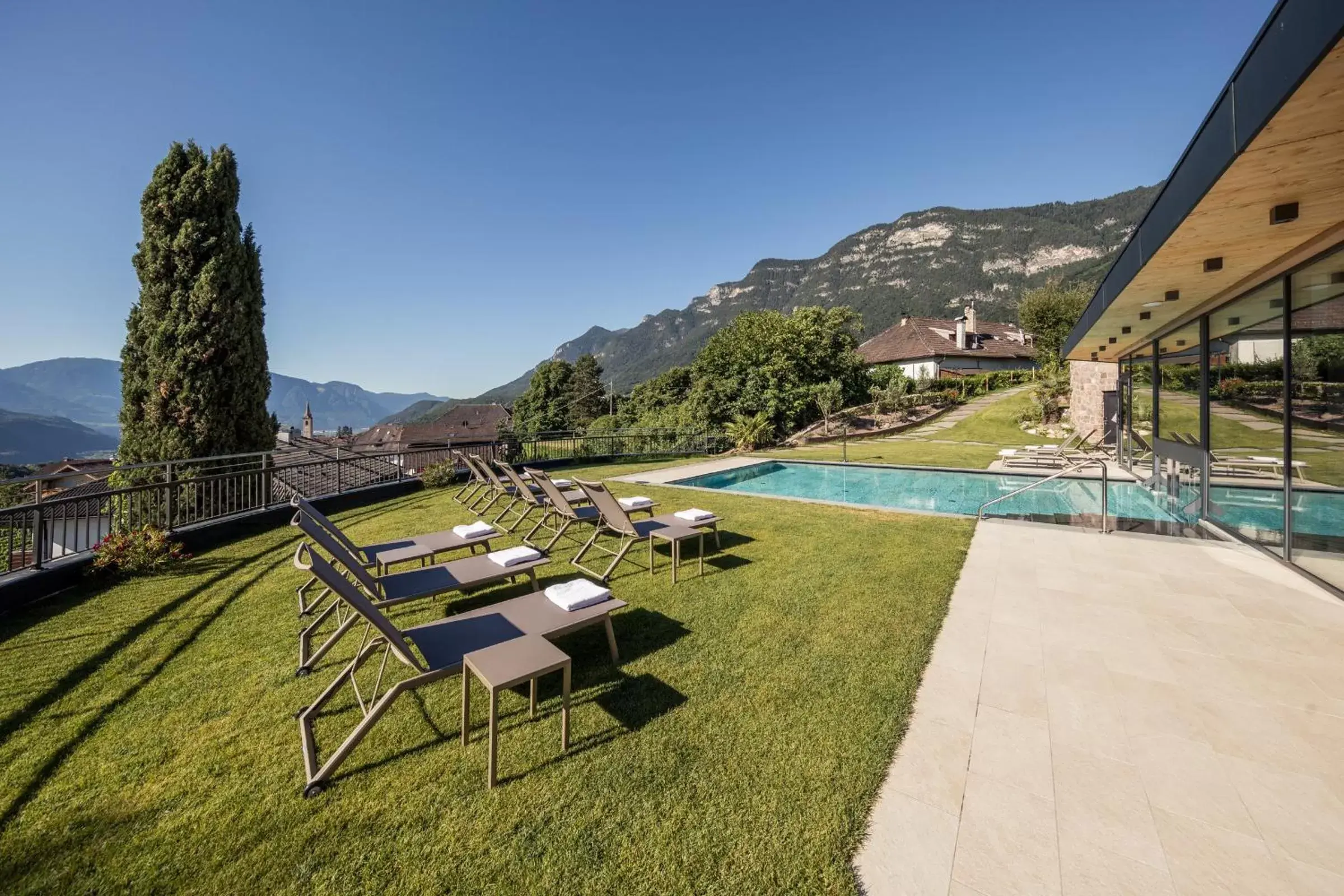 Garden, Swimming Pool in Hotel Torgglhof