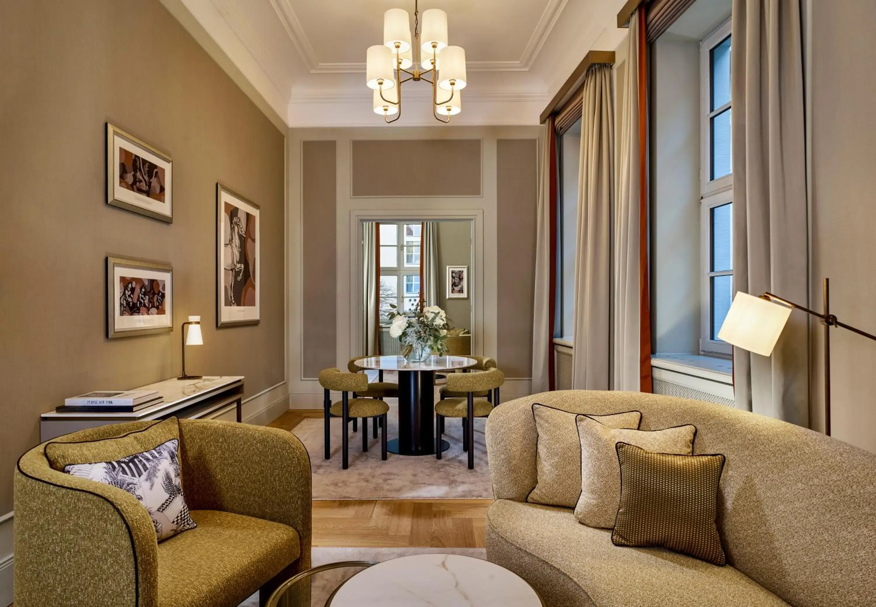 Living room, Seating Area in Kempinski Hotel Taschenbergpalais Dresden