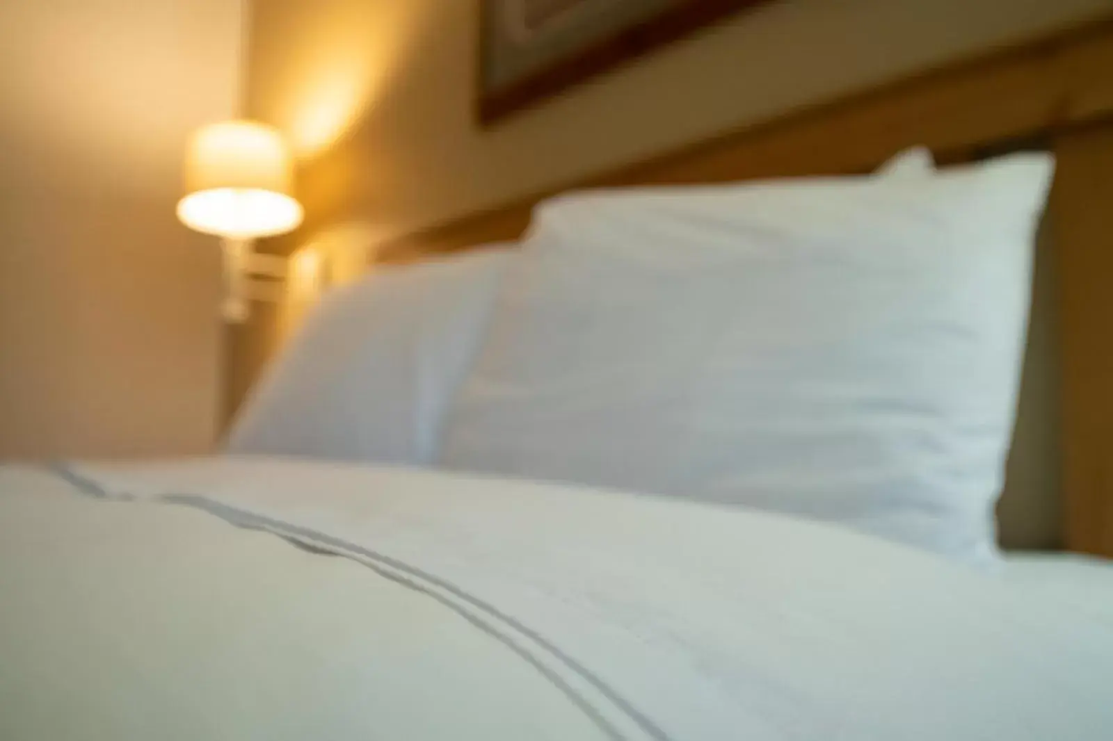 Bedroom, Bed in Cold Creek Inn