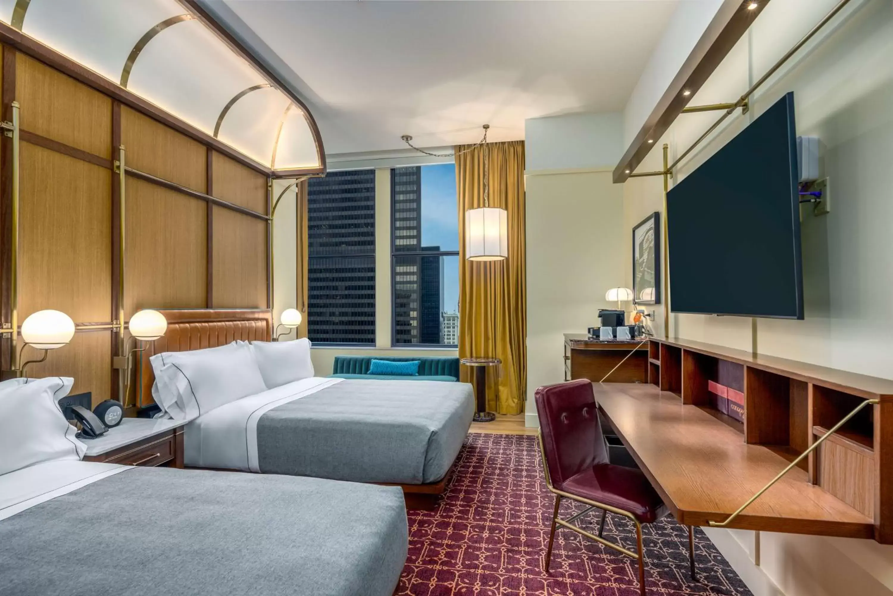 Bed, TV/Entertainment Center in Canopy By Hilton Chicago Central Loop