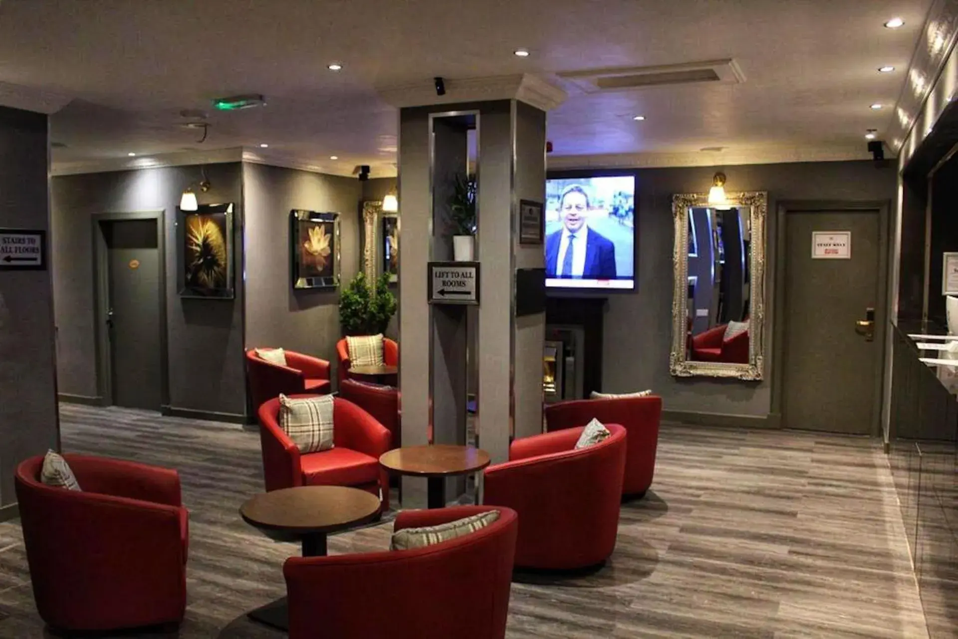 Lobby or reception, Lounge/Bar in Devoncove Hotel Glasgow Lobby or reception, Lounge/Bar in Devoncove Hotel Glasgow
