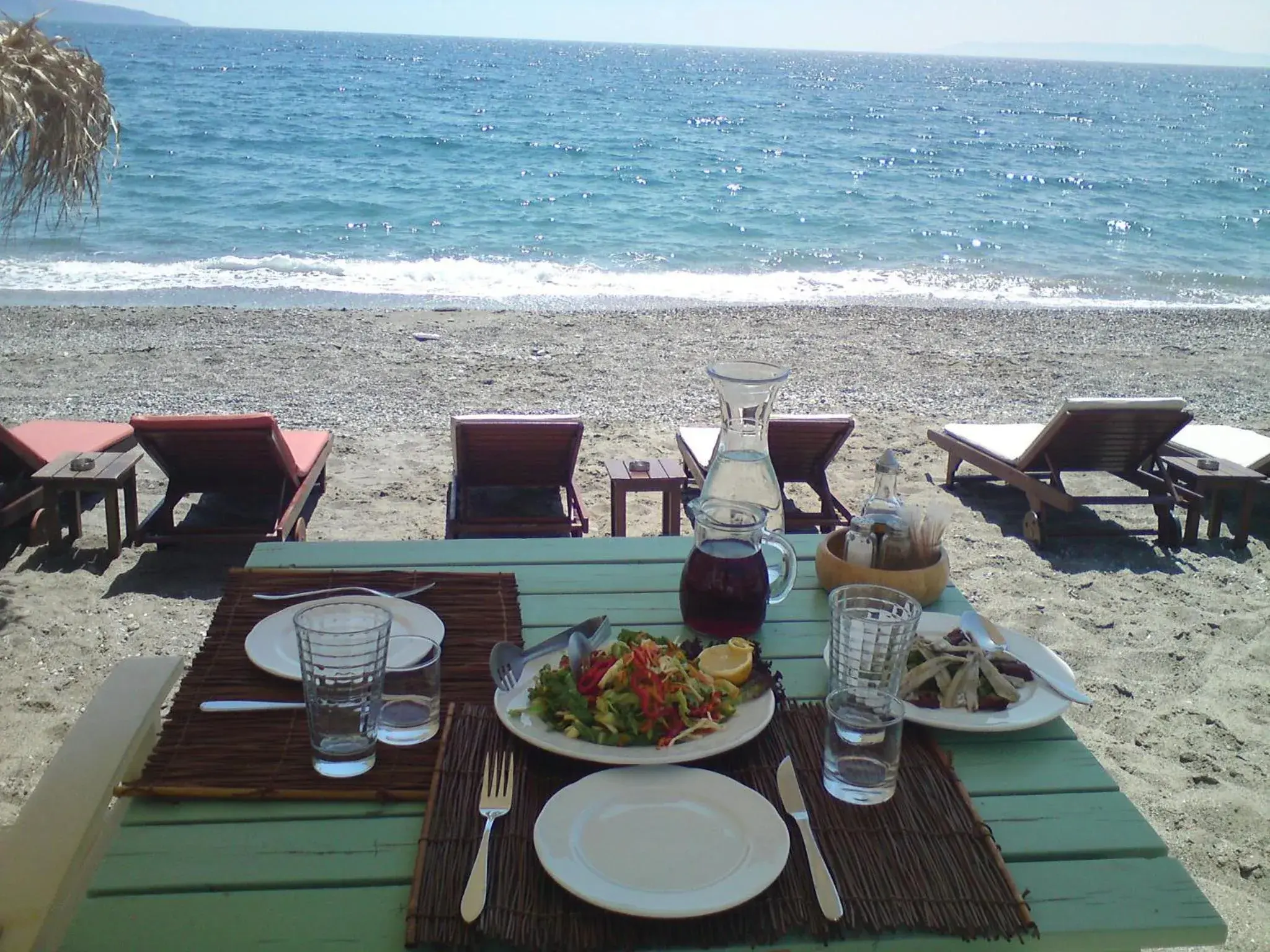 Restaurant/places to eat, Beach in Hotel Alexandrion