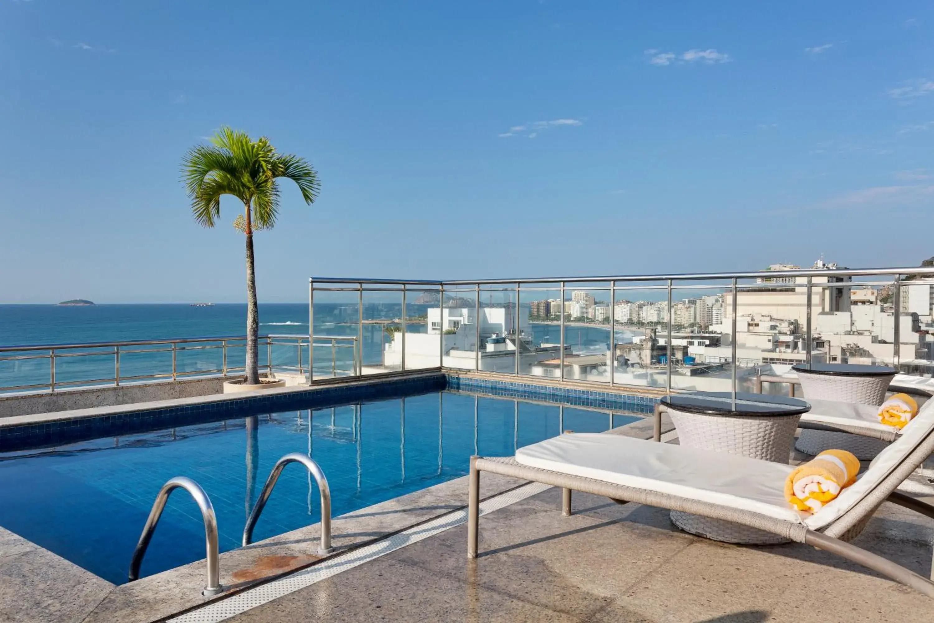 Pool view, Swimming Pool in Windsor Palace