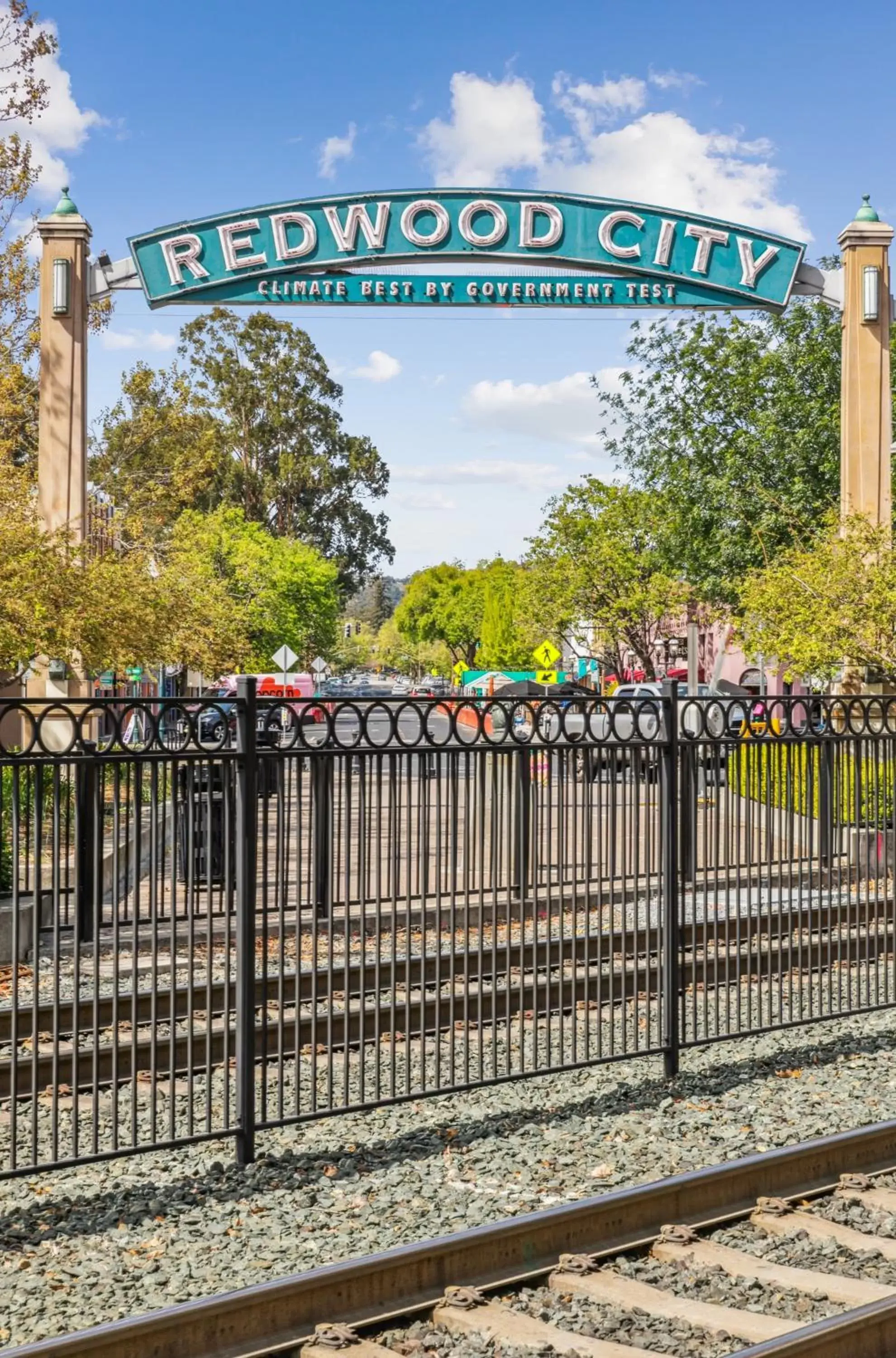 Nearby landmark in Kasa Niche Hotel Redwood City