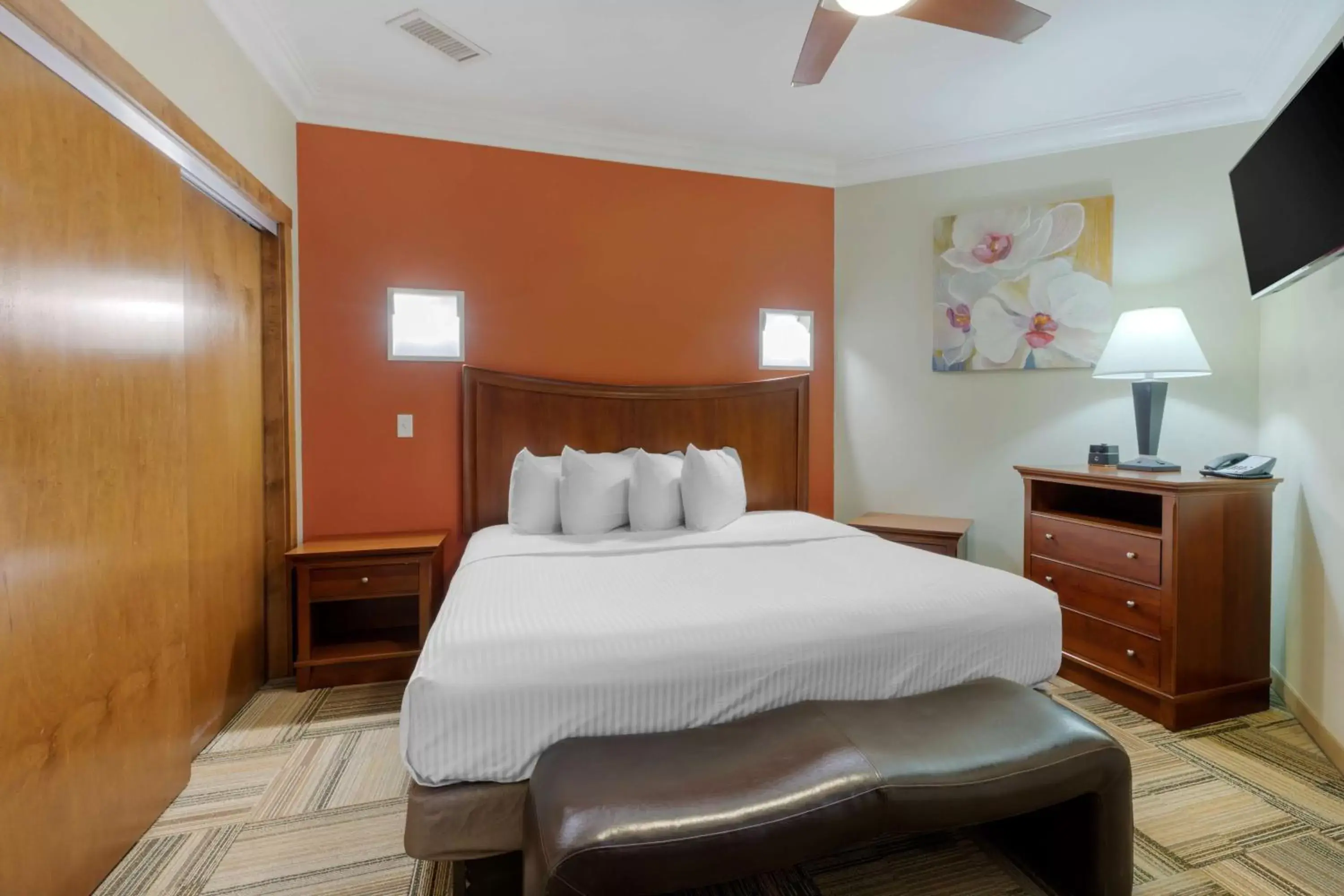 Photo of the whole room, Bed in Best Western Plus Loveland Inn