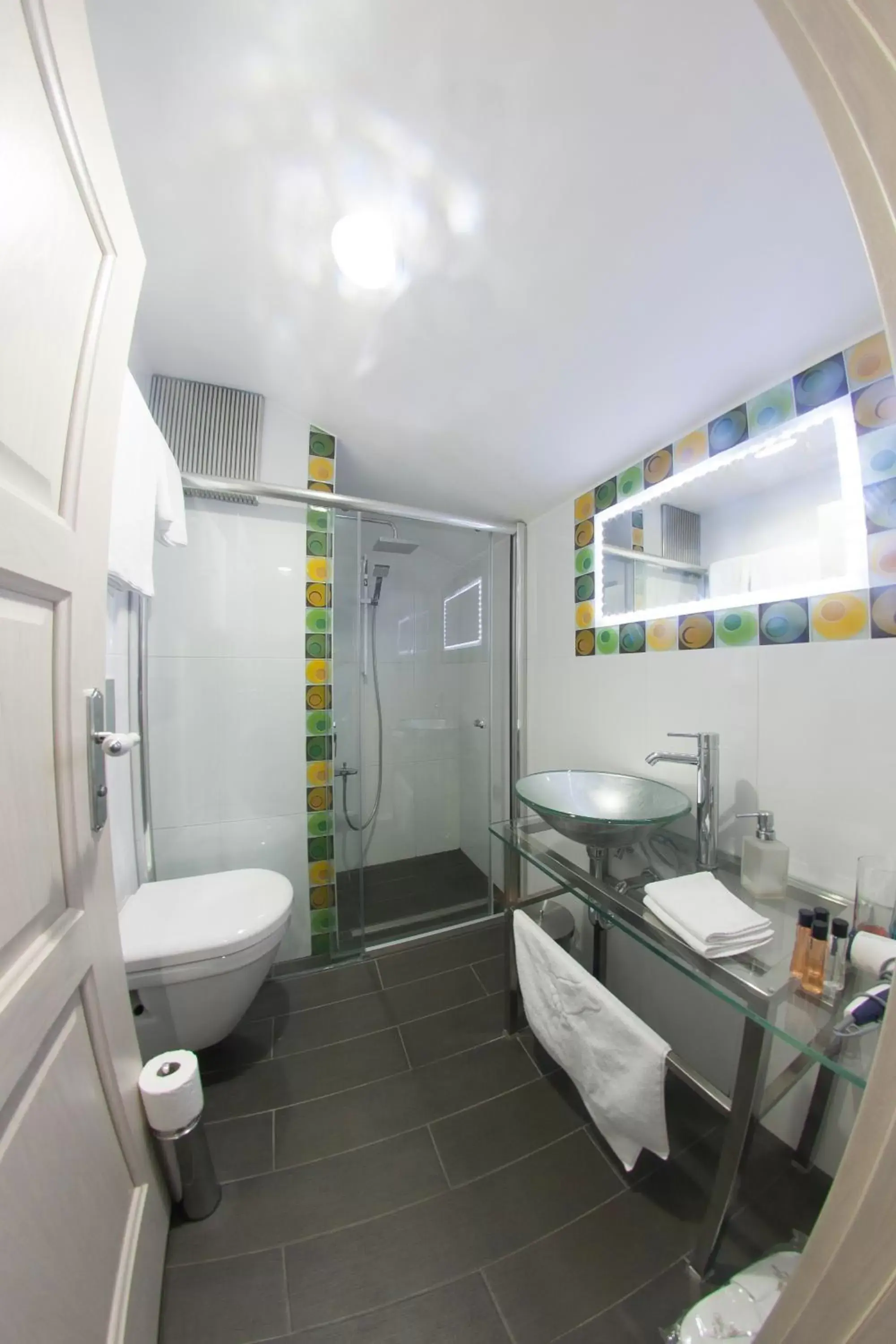 Bathroom in Villa Pera Suite Hotel