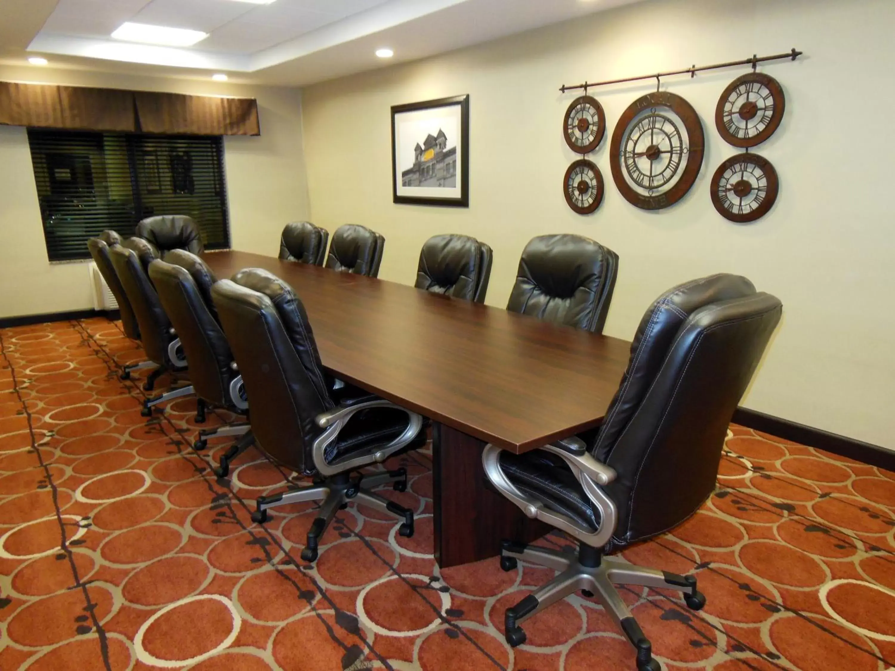 Meeting/conference room in Holiday Inn Express & Suites Washington - Meadow Lands, an IHG Hotel