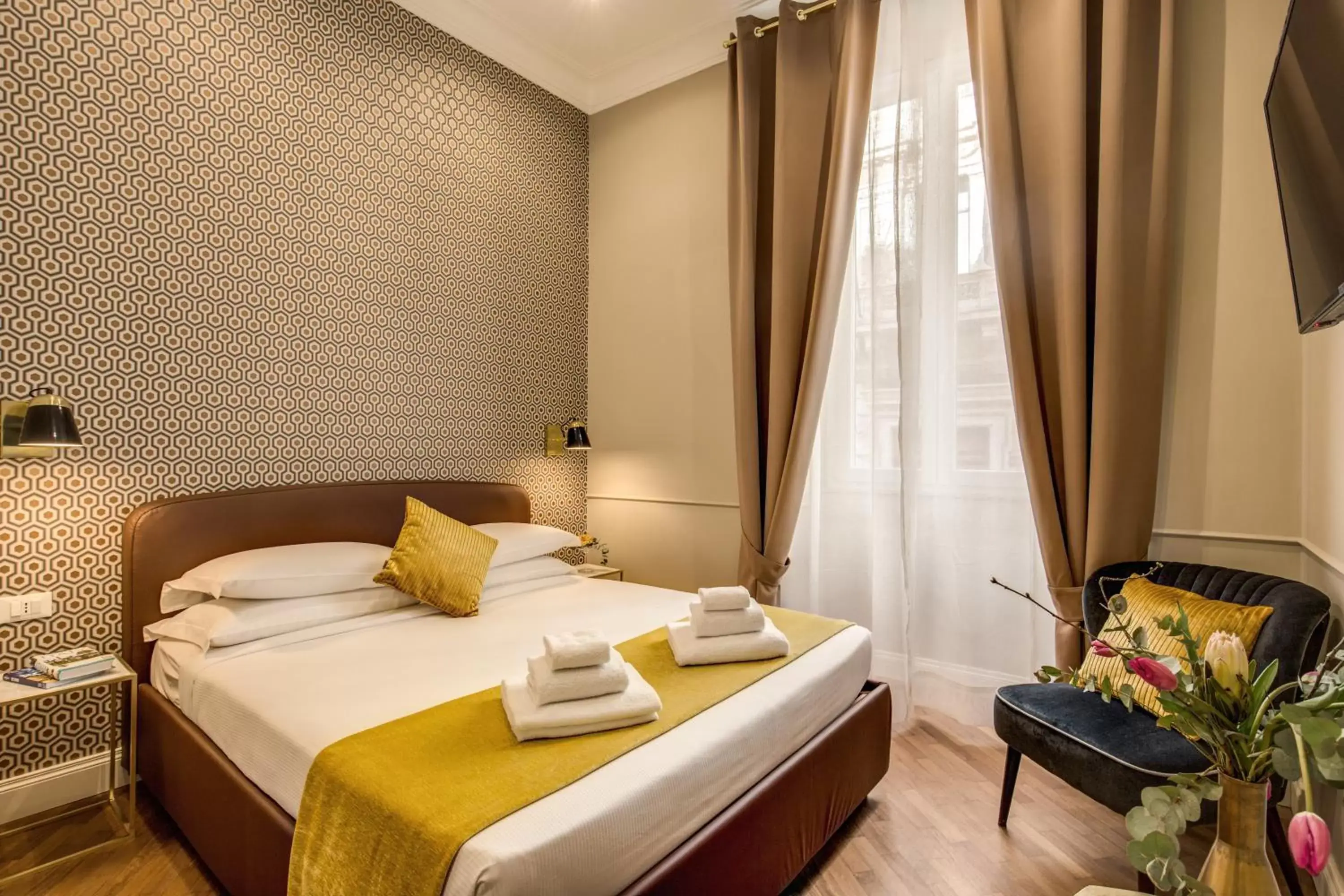 Bed in Charme Spagna Boutique Hotel