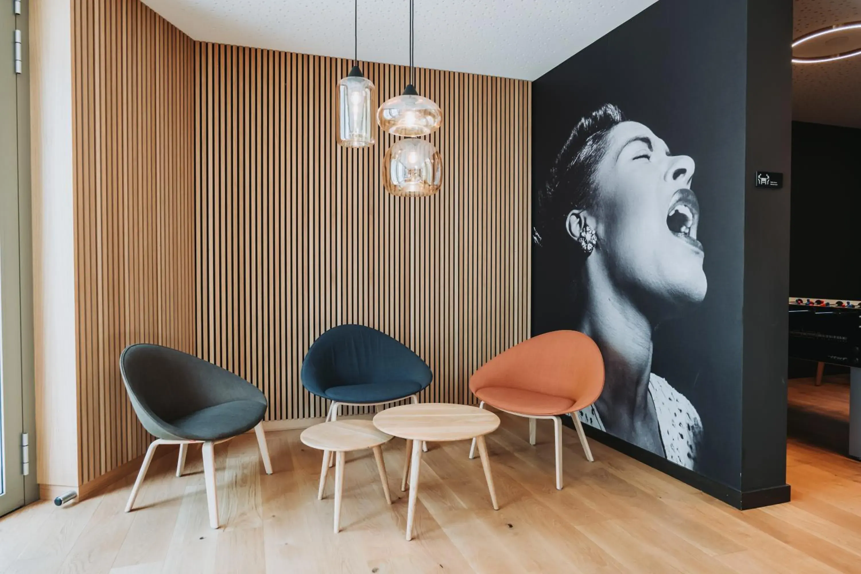 Restaurant/places to eat in Montreux Youth Hostel Restaurant/places to eat in Montreux Youth Hostel