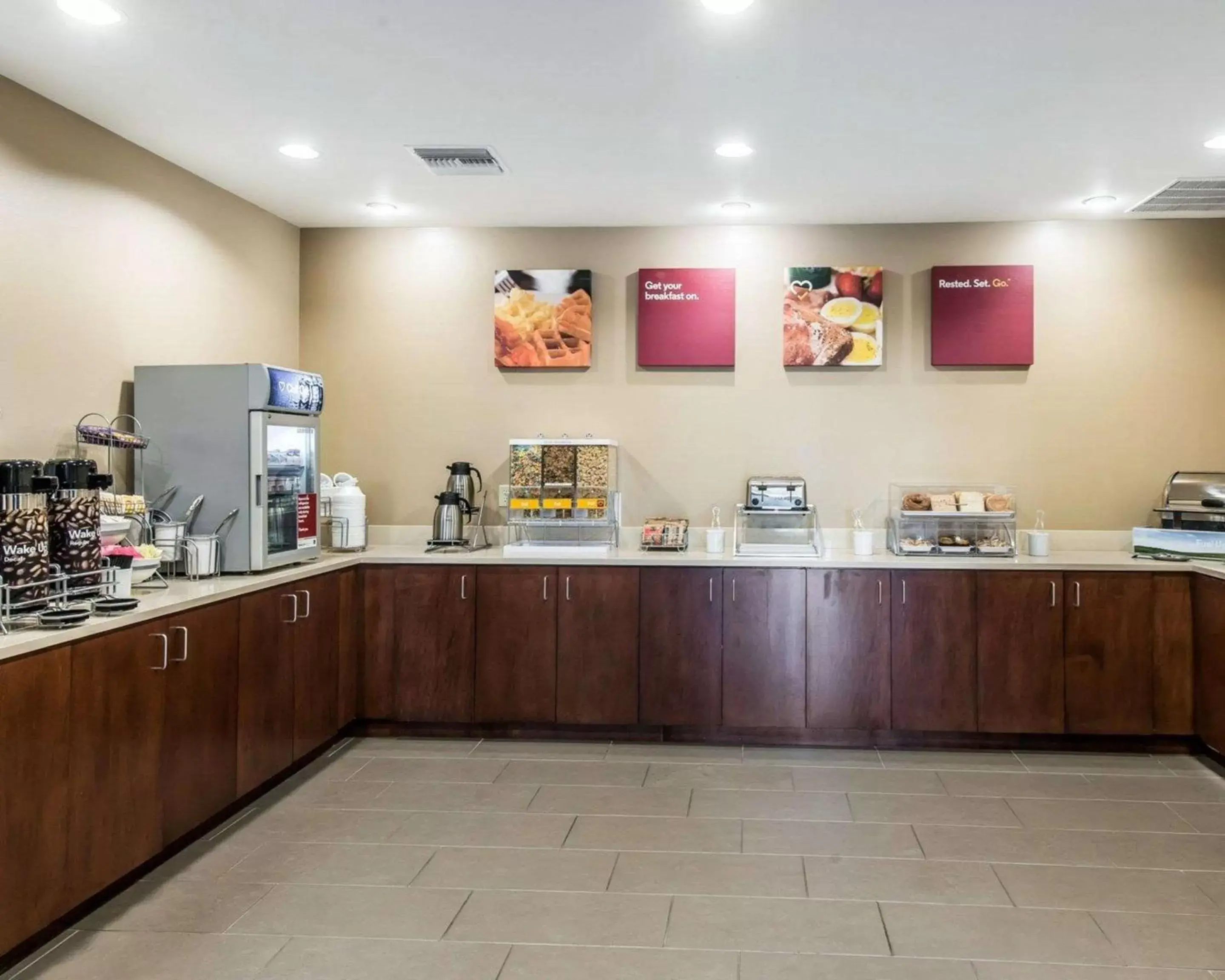 Restaurant/Places to Eat in Comfort Suites near Rainbow Springs Dunnellon