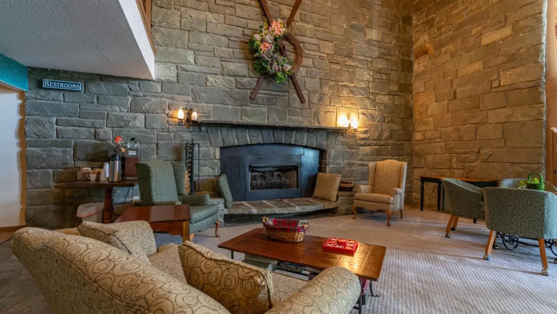 Lobby or reception, Seating Area in 4 Seasons at Beech Mountain