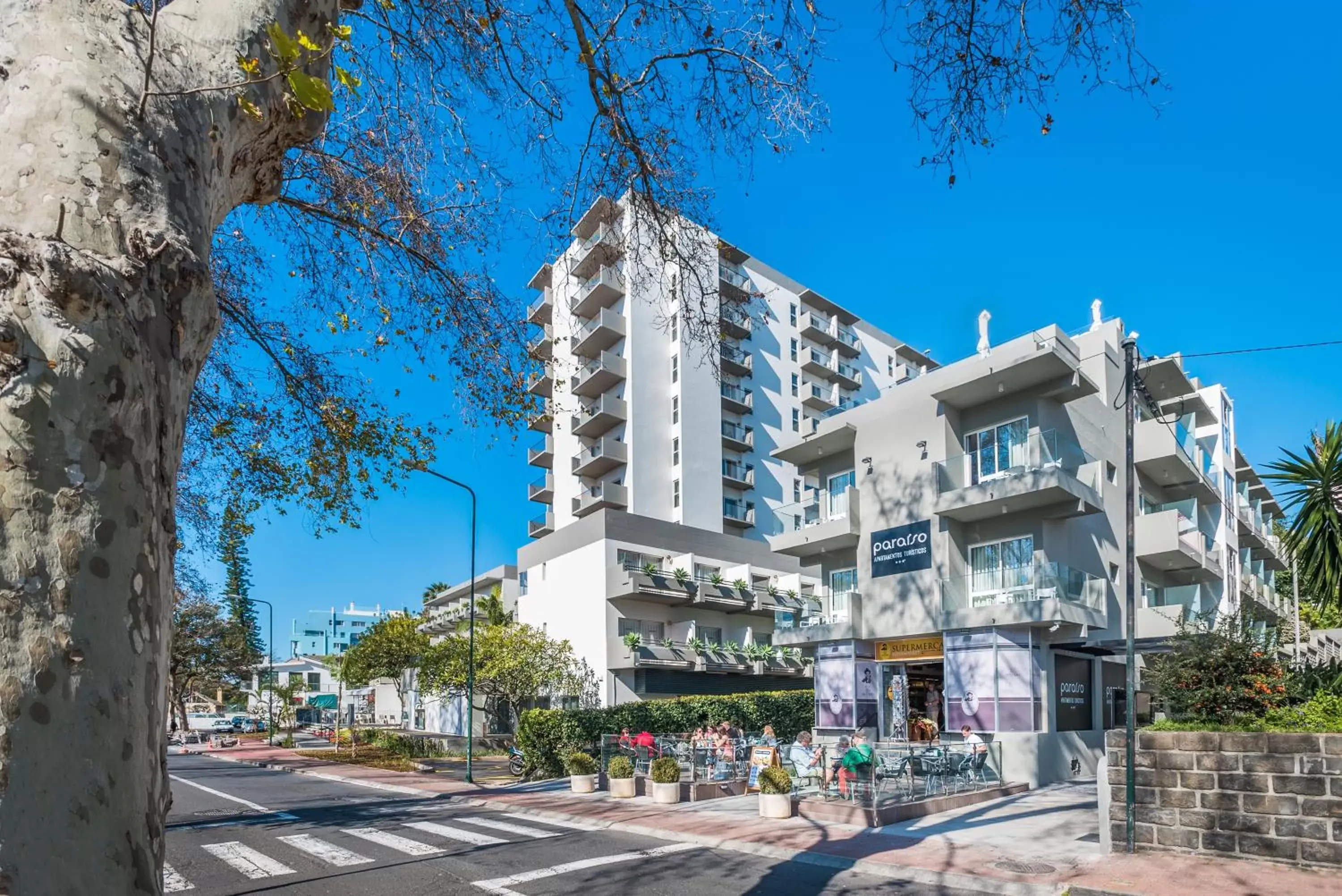 Property building in Apartamentos Turisticos Paraiso Property building in Apartamentos Turisticos Paraiso