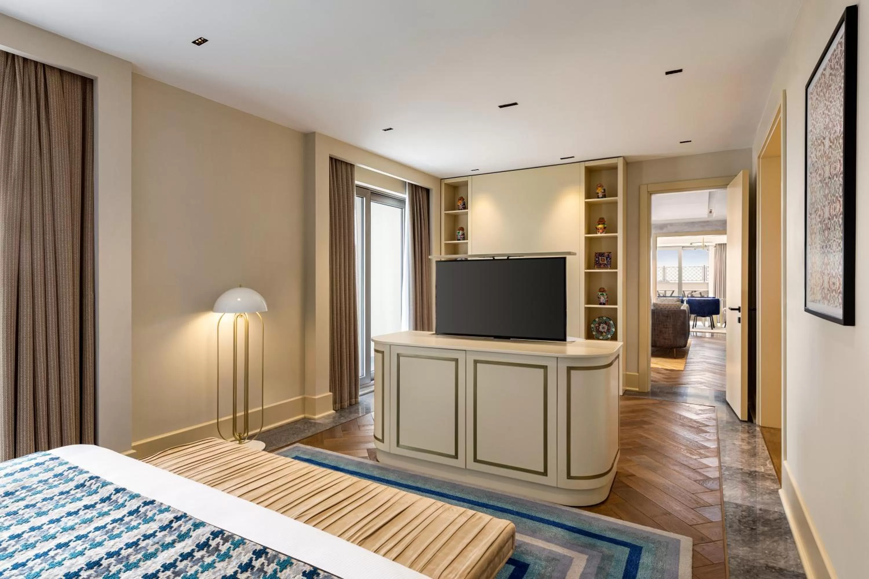 Communal lounge/ TV room, Bed in Wyndham Bukhara