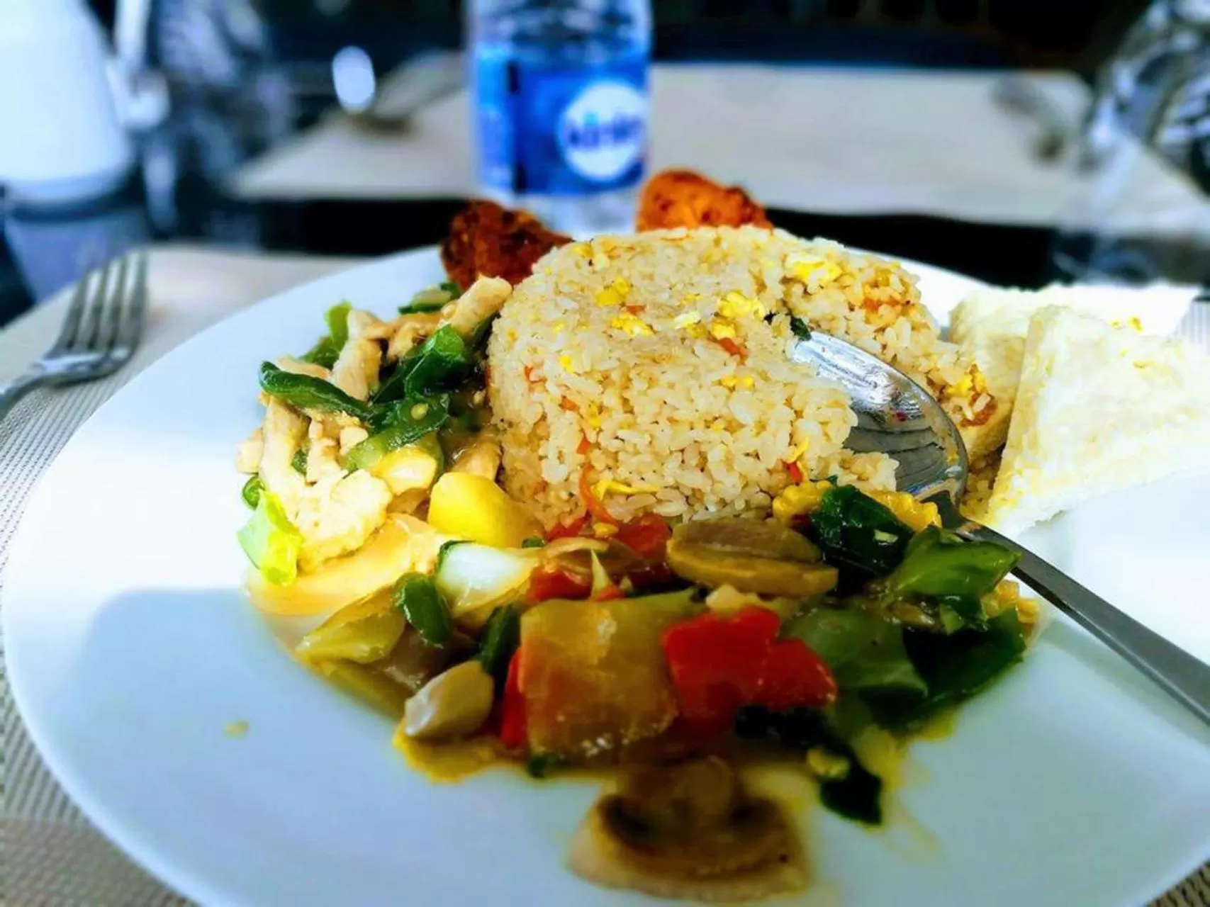 Restaurant/places to eat in Priyo Nibash Stylish Residential Hotel