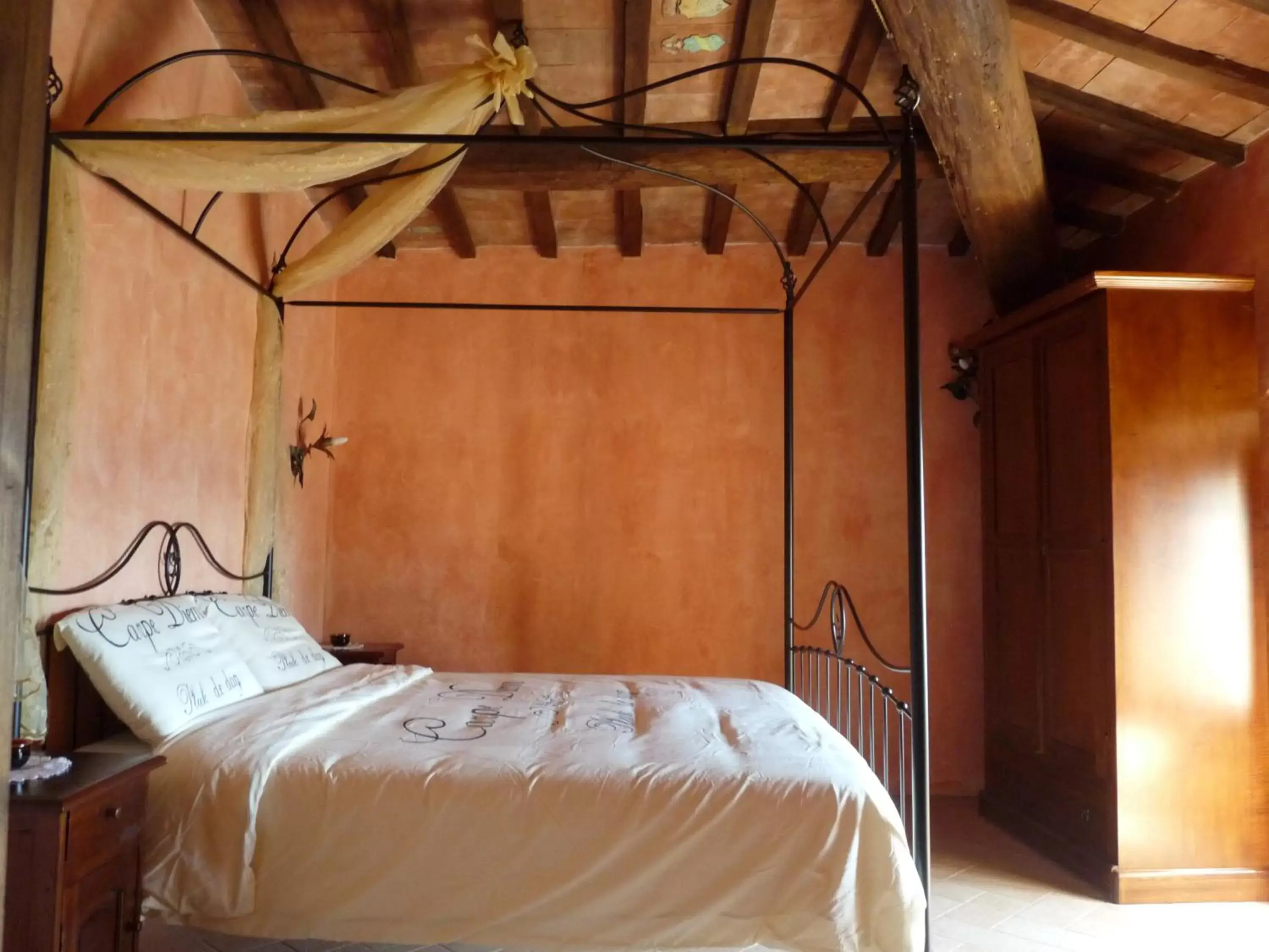 Bed in Castello Di Giomici