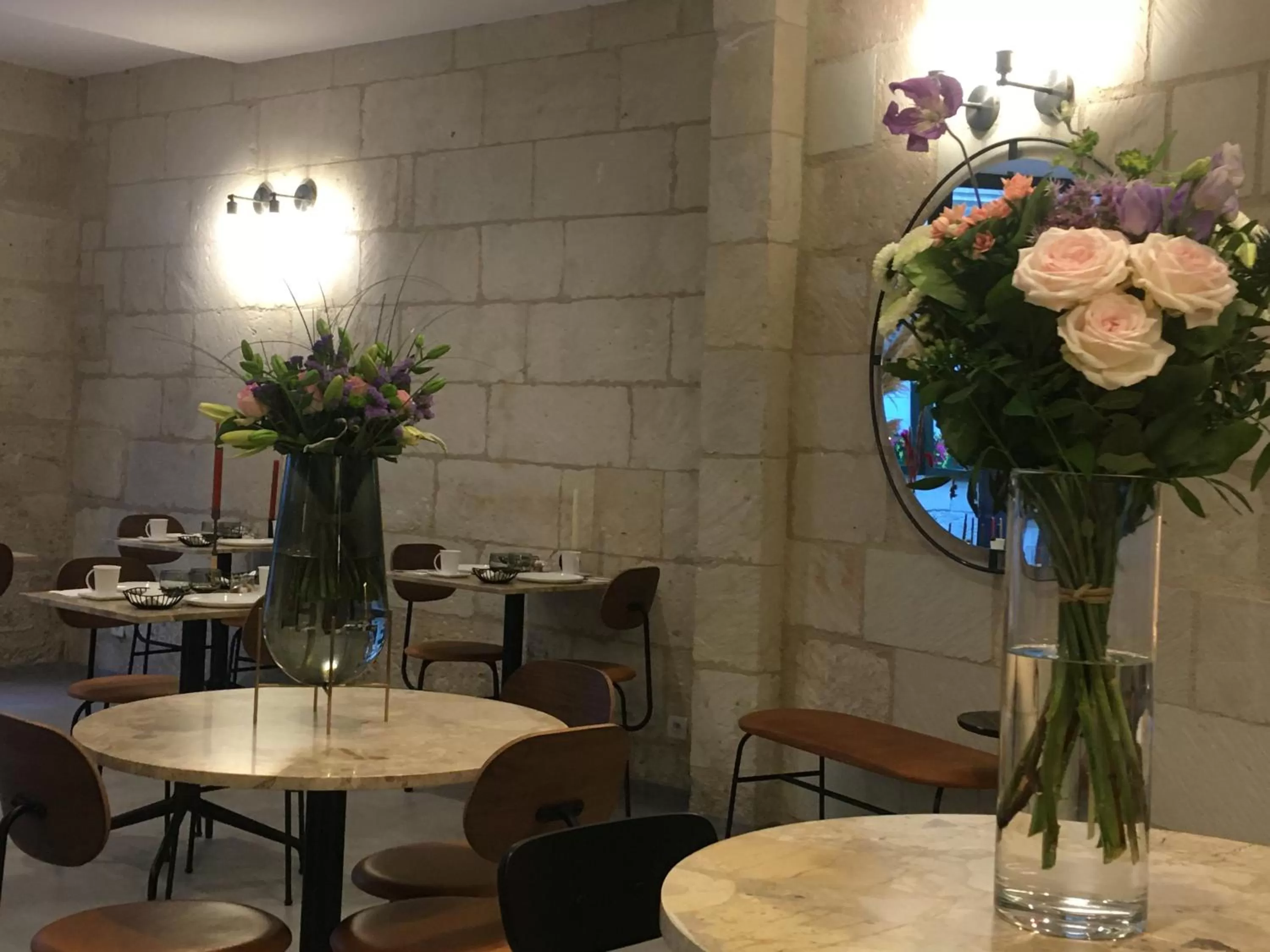 Lounge or bar in Hôtel L'Adresse