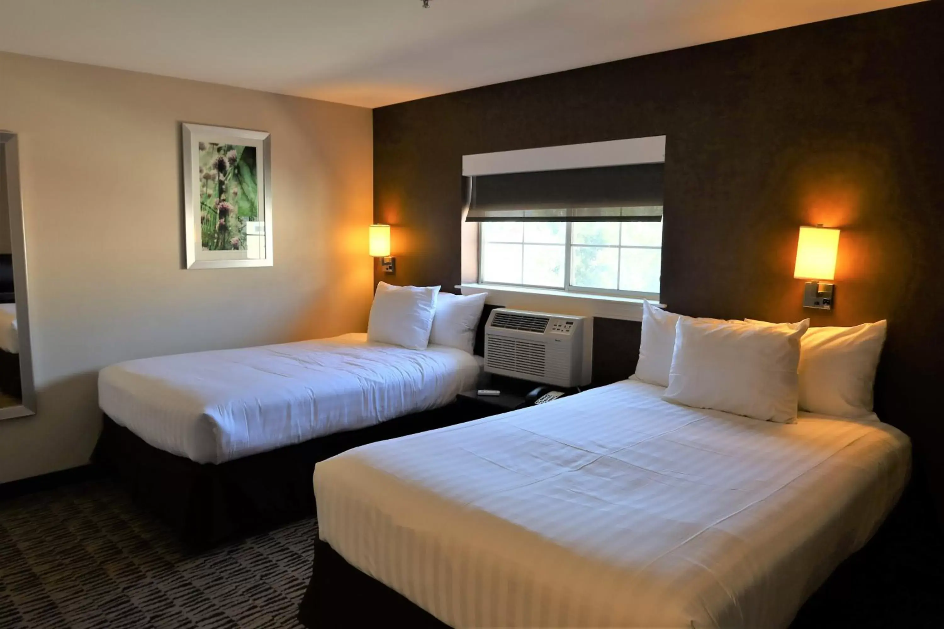 Bedroom, Bed in GreenTree Suites Eagle / Vail Valley Bedroom, Bed in GreenTree Suites Eagle / Vail Valley