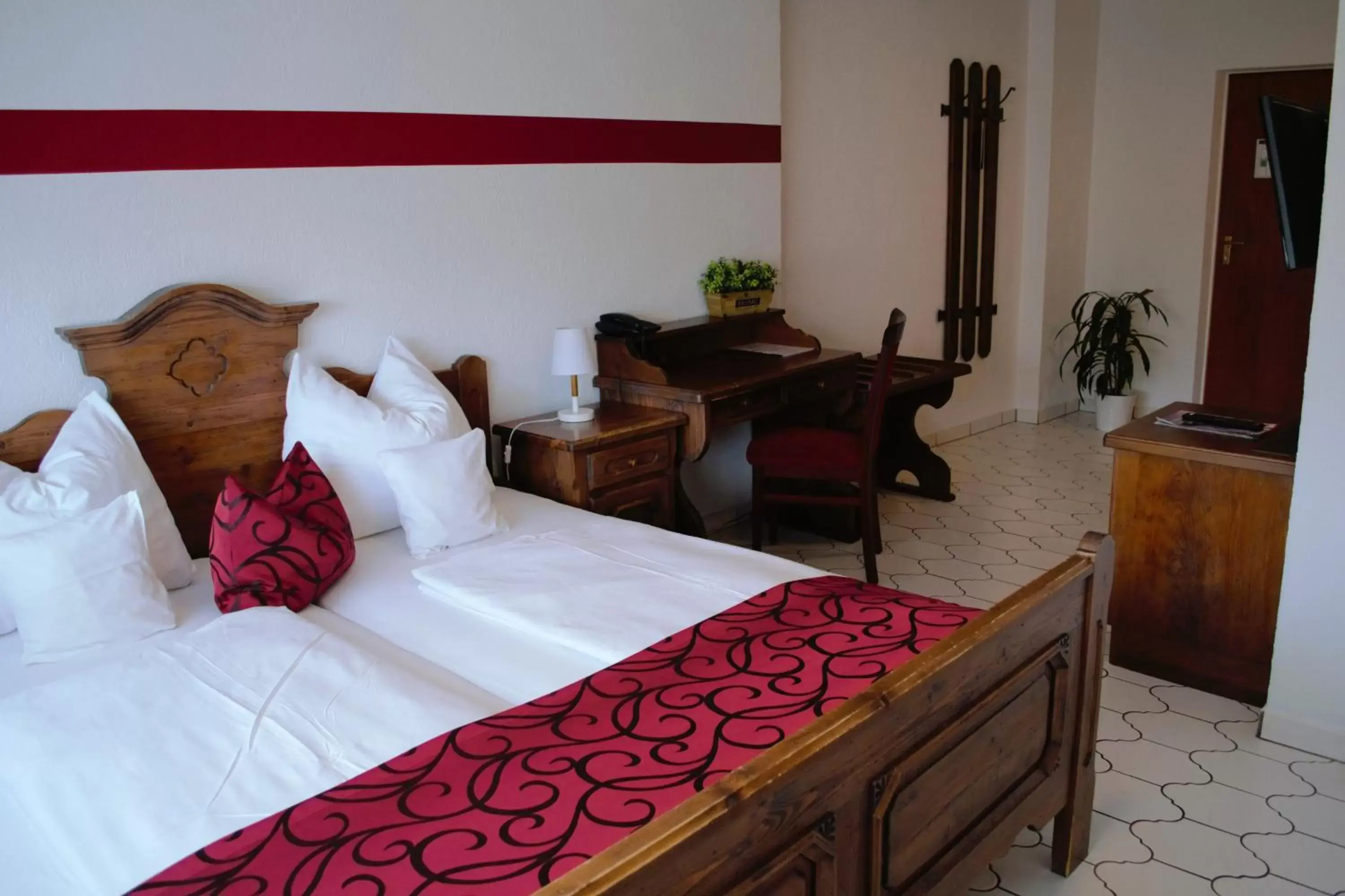 Superior Double Room - single occupancy in Hotel Weinhaus Wiedemann Superior Double Room - single occupancy in Hotel Weinhaus Wiedemann