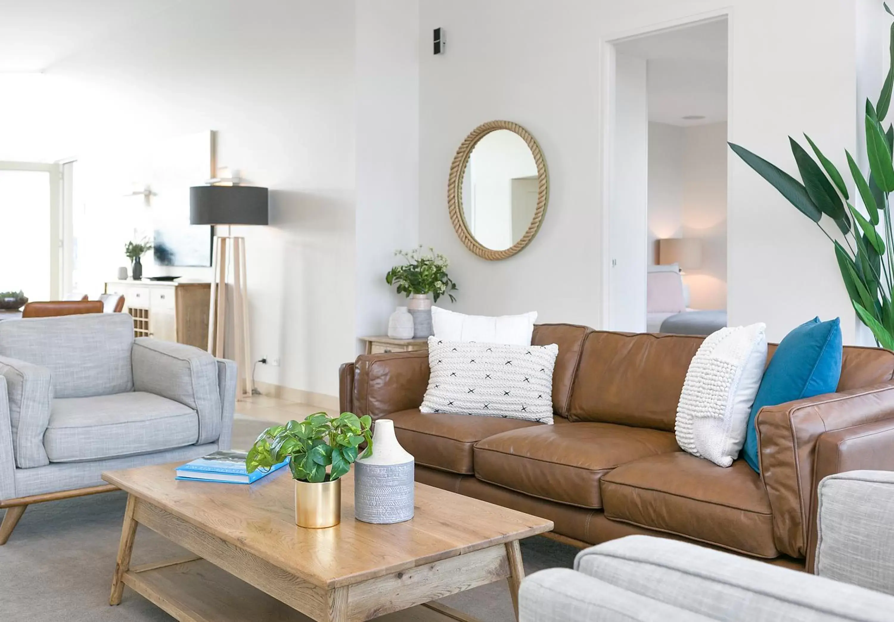 Seating Area in Sullivans Cove Apartments