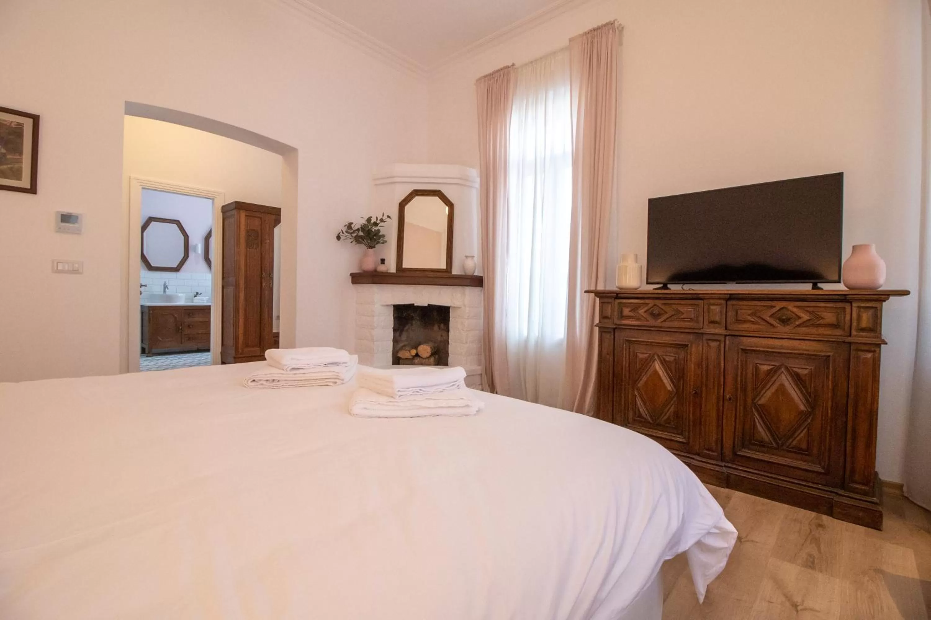 Bed in Garden Villa Boutique Hotel