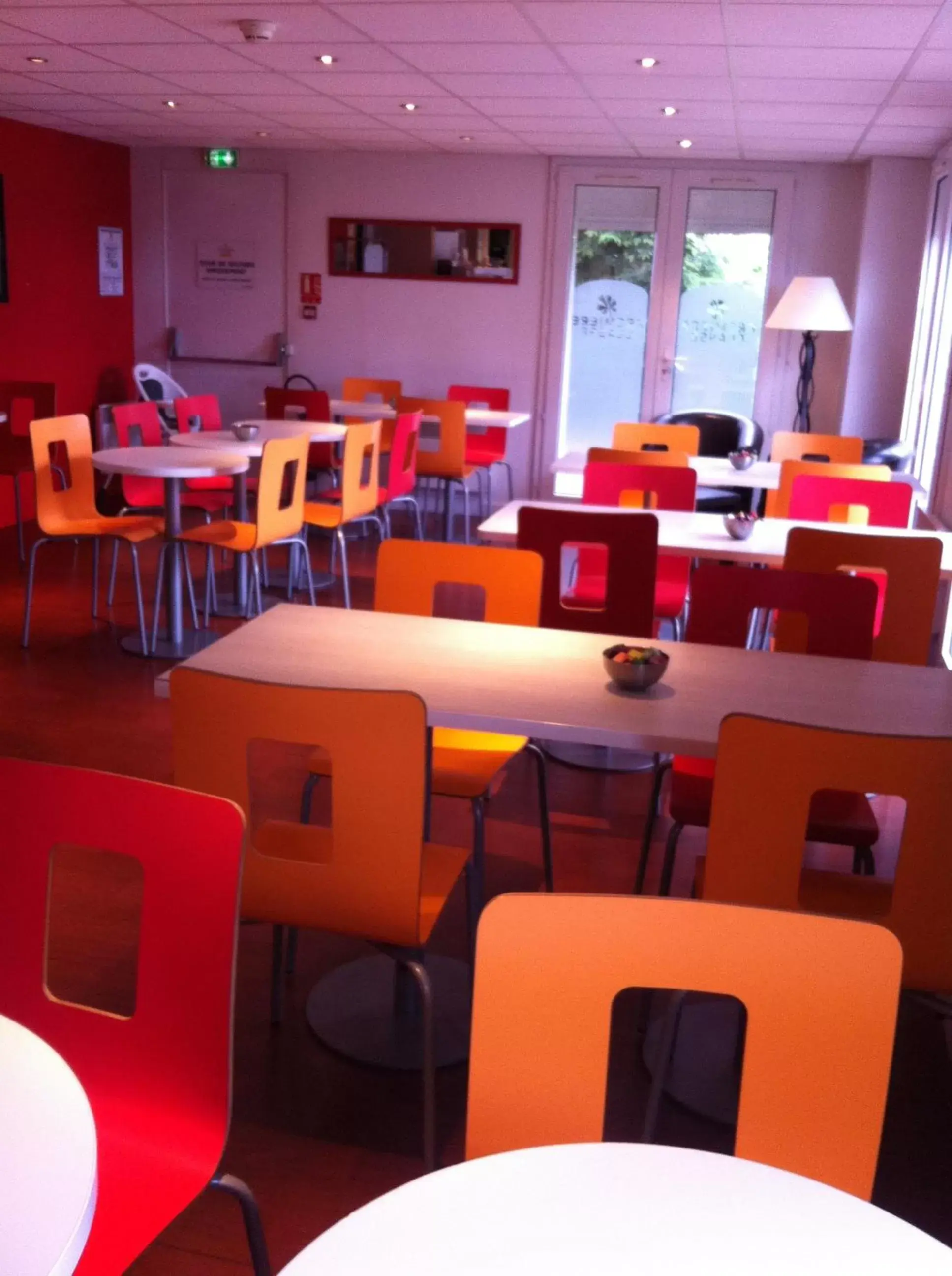 Restaurant/Places to Eat in Premiere Classe Cergy Saint Christophe