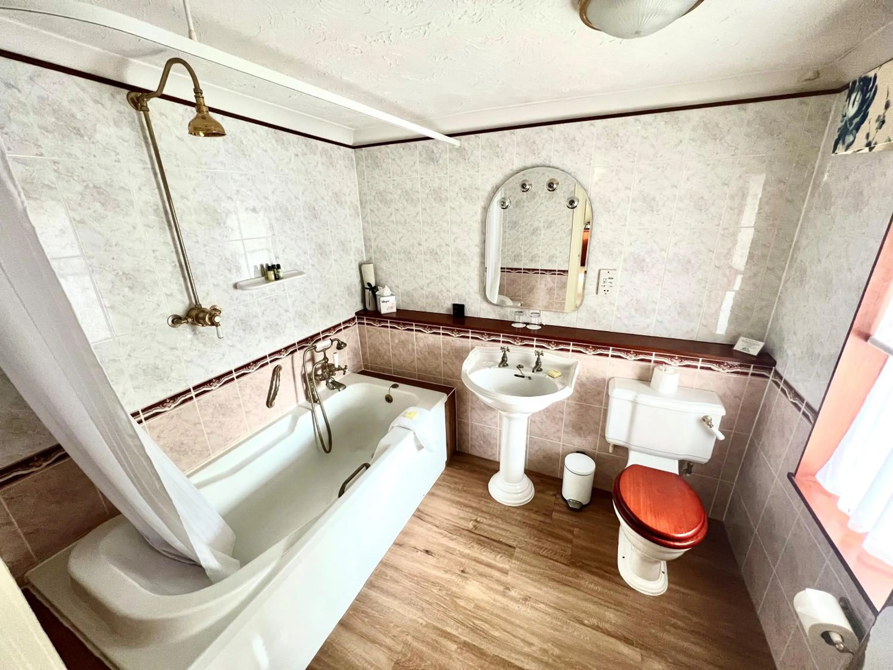 Bathroom in Passford House Hotel