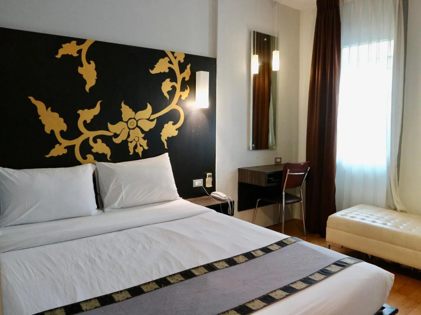 Bedroom, Bed in Swana Bangkok Hotel