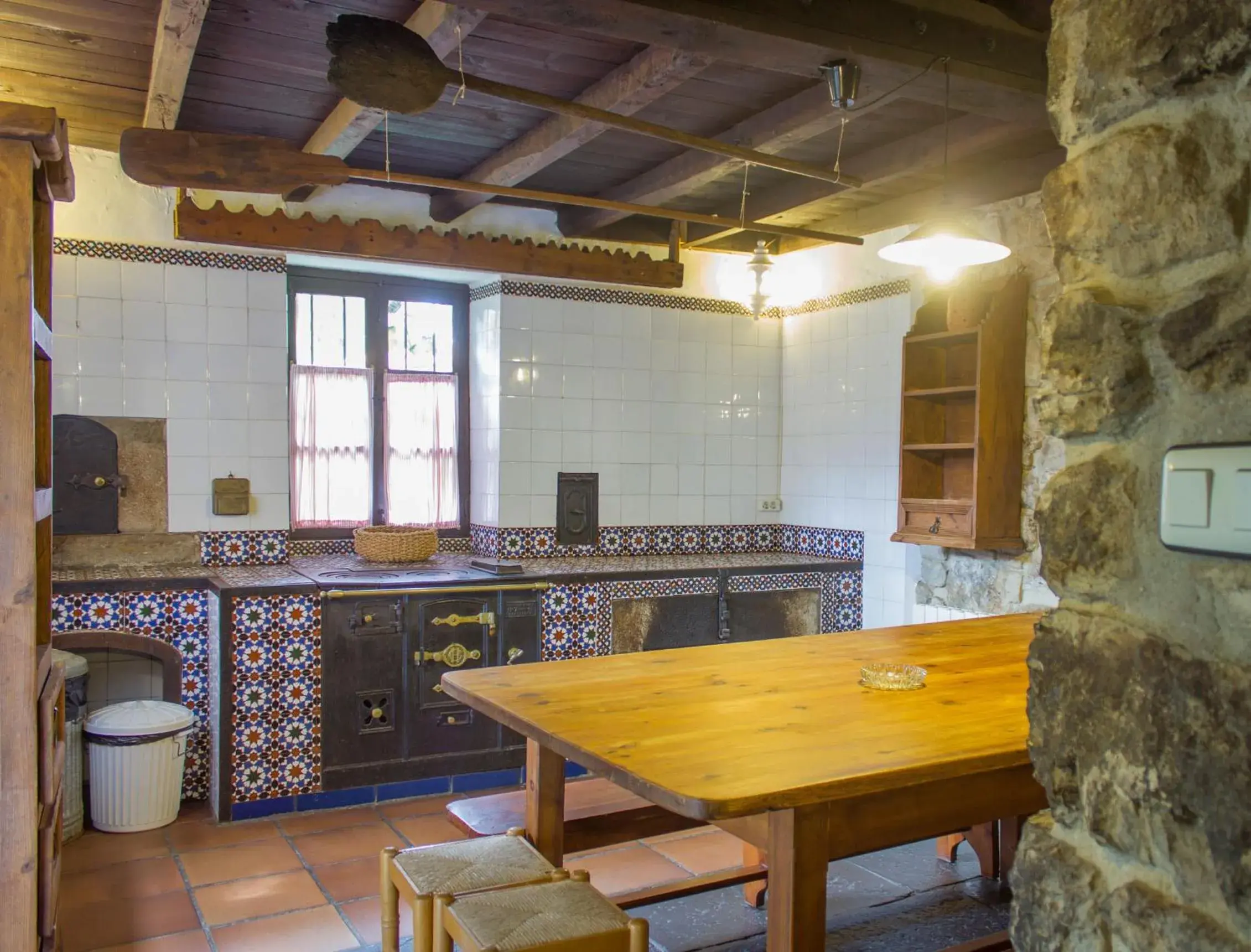 Kitchen or kitchenette, Kitchen/Kitchenette in Viviendas Rurales El Covaju