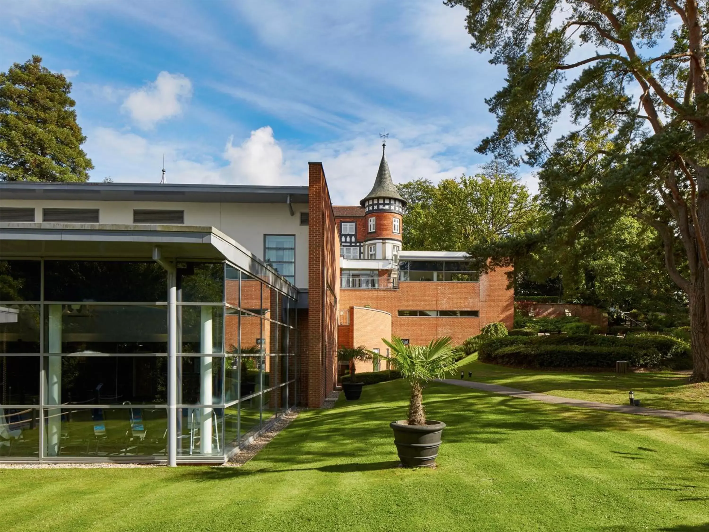 Facade/entrance, Property Building in Macdonald Berystede Hotel & Spa