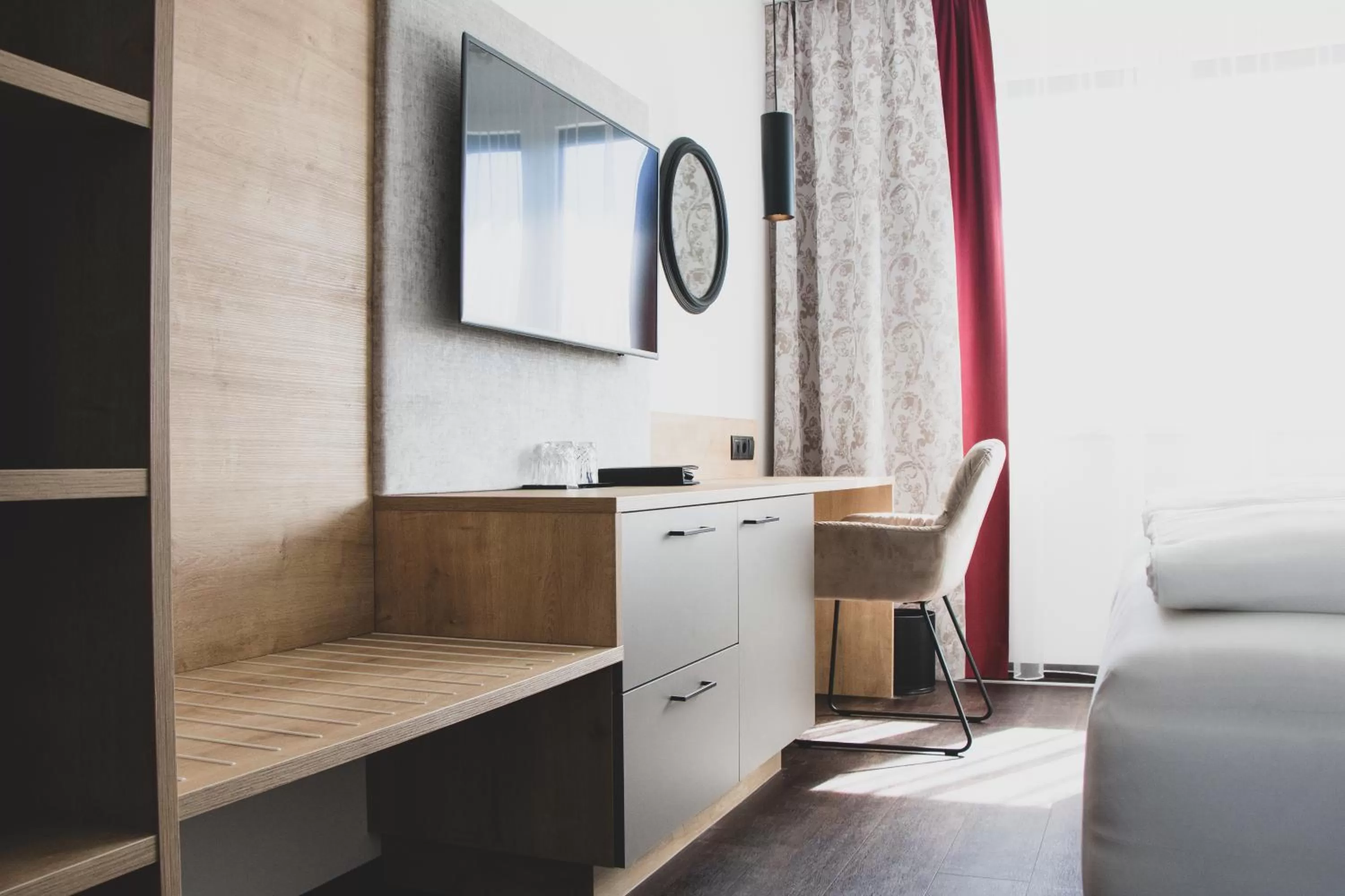 Photo of the whole room, Bed in Boutique Hotel Edelmanns