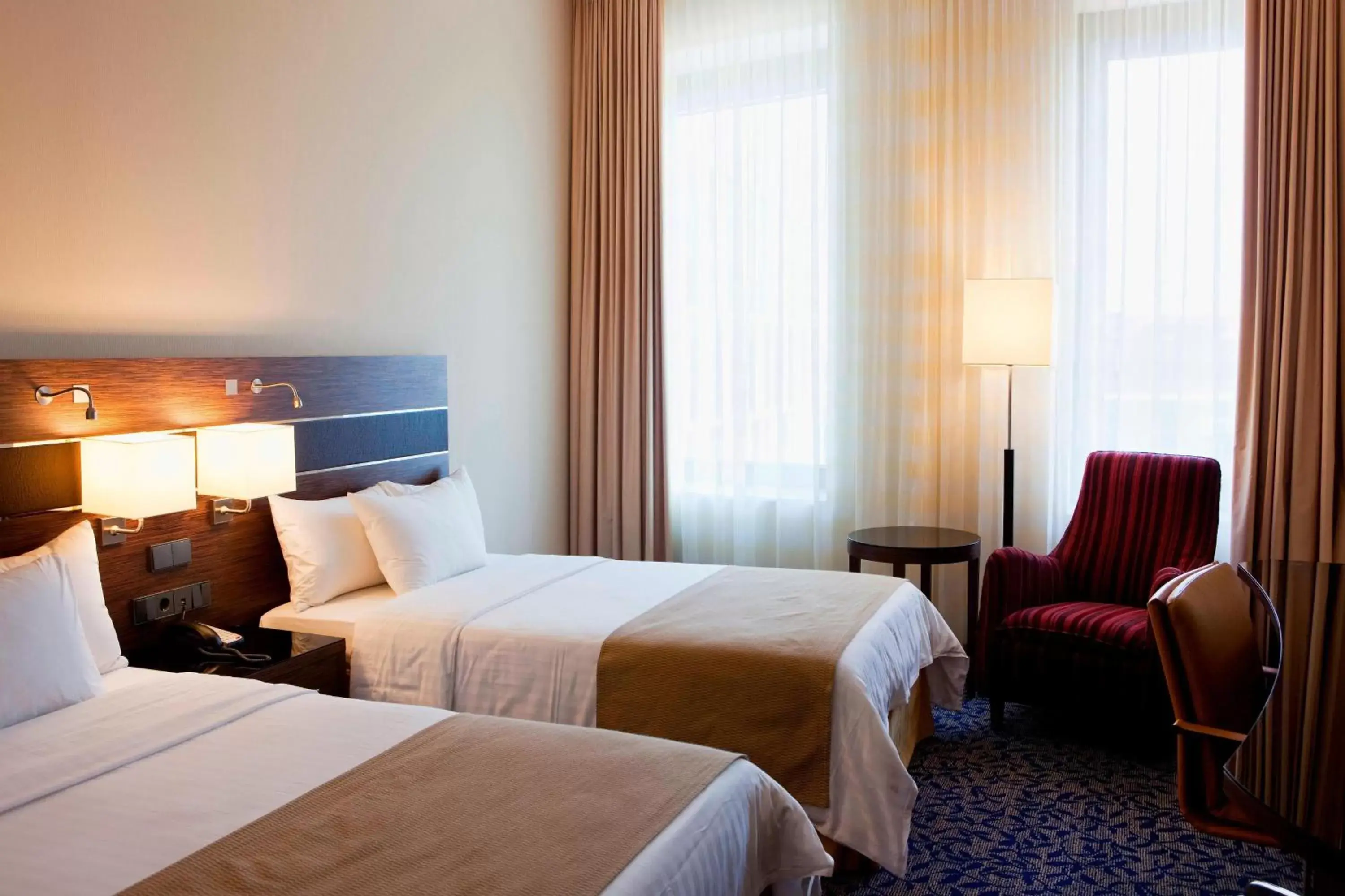 Photo of the whole room, Bed in Courtyard by Marriott Vienna Prater/Messe