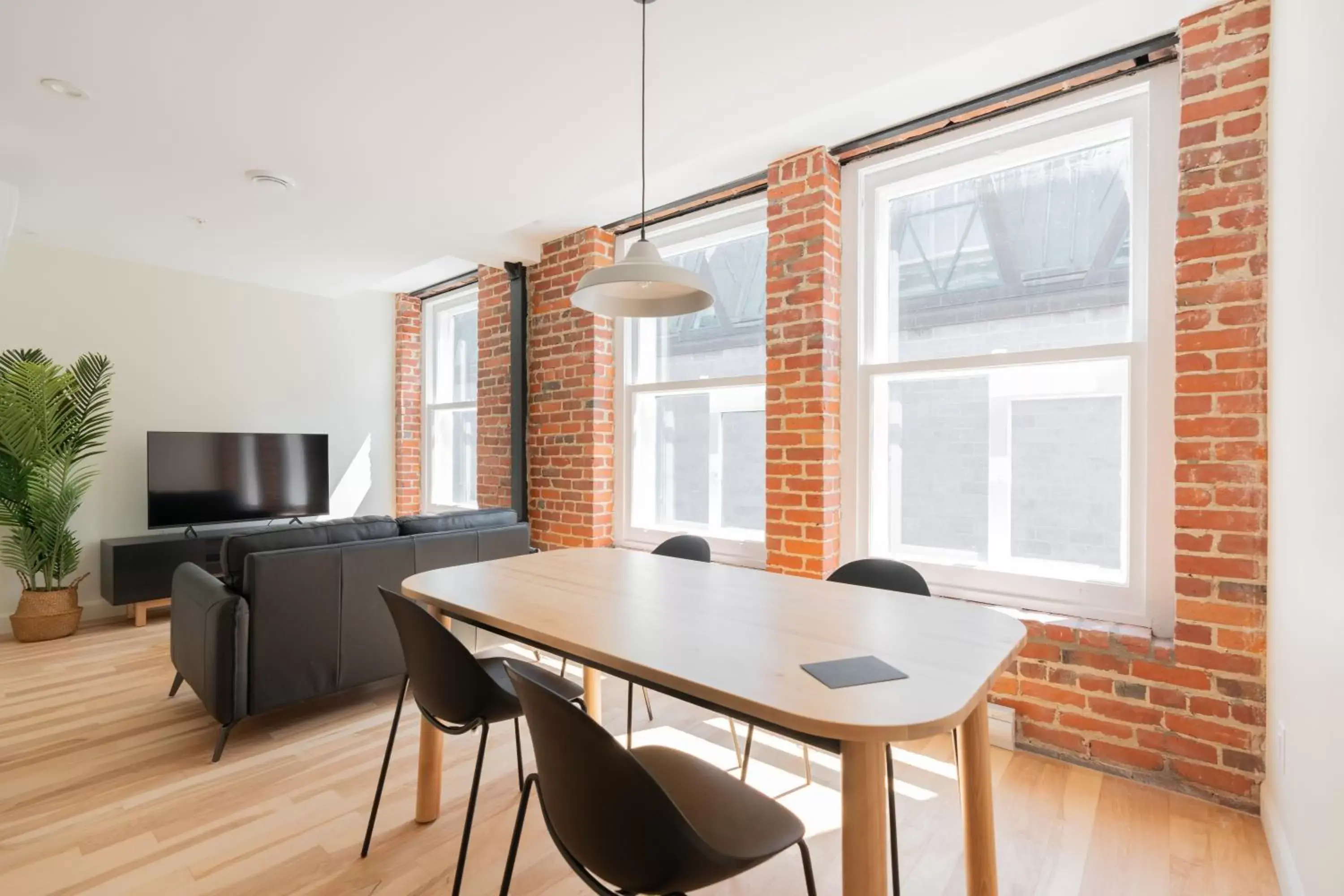 Dining Area in Les Lofts de la Barricade - Par les Lofts Vieux-Québec