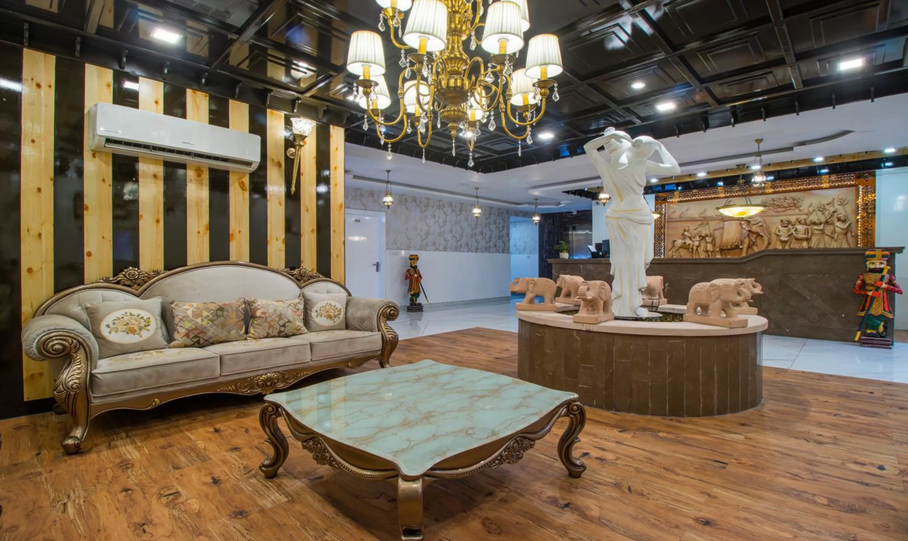 Seating area in Treebo Trend Haveli Resort Roots Bhupatwala