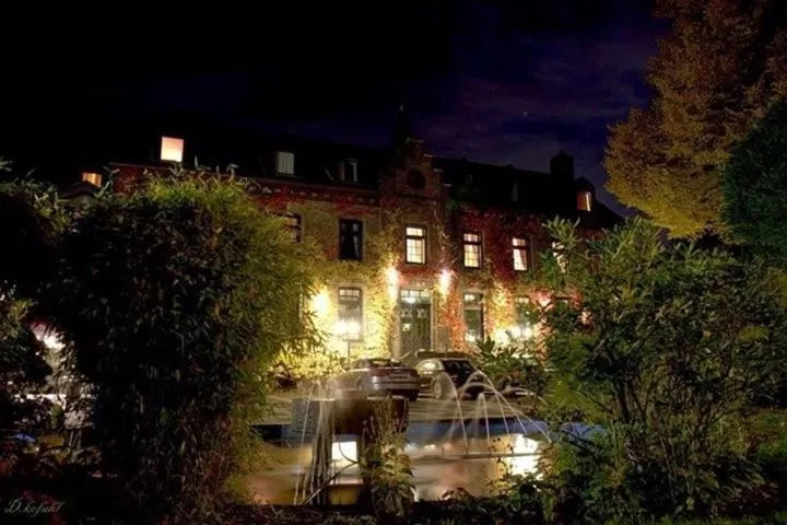 Facade/entrance in Burg Wegberg Hotel & Eventlocation