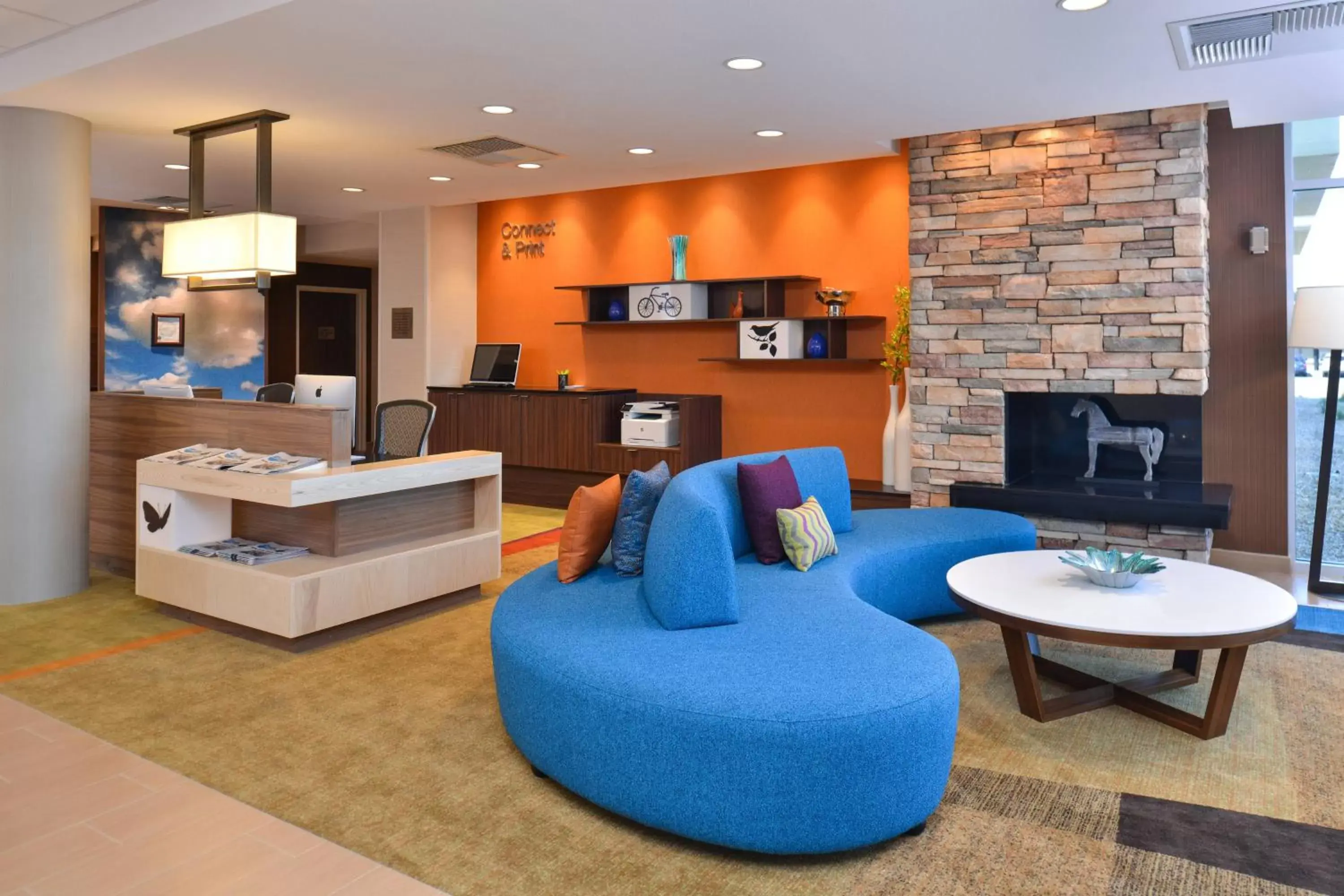 Lobby or reception, Seating Area in Fairfield Inn & Suites by Marriott Sacramento Airport Woodland