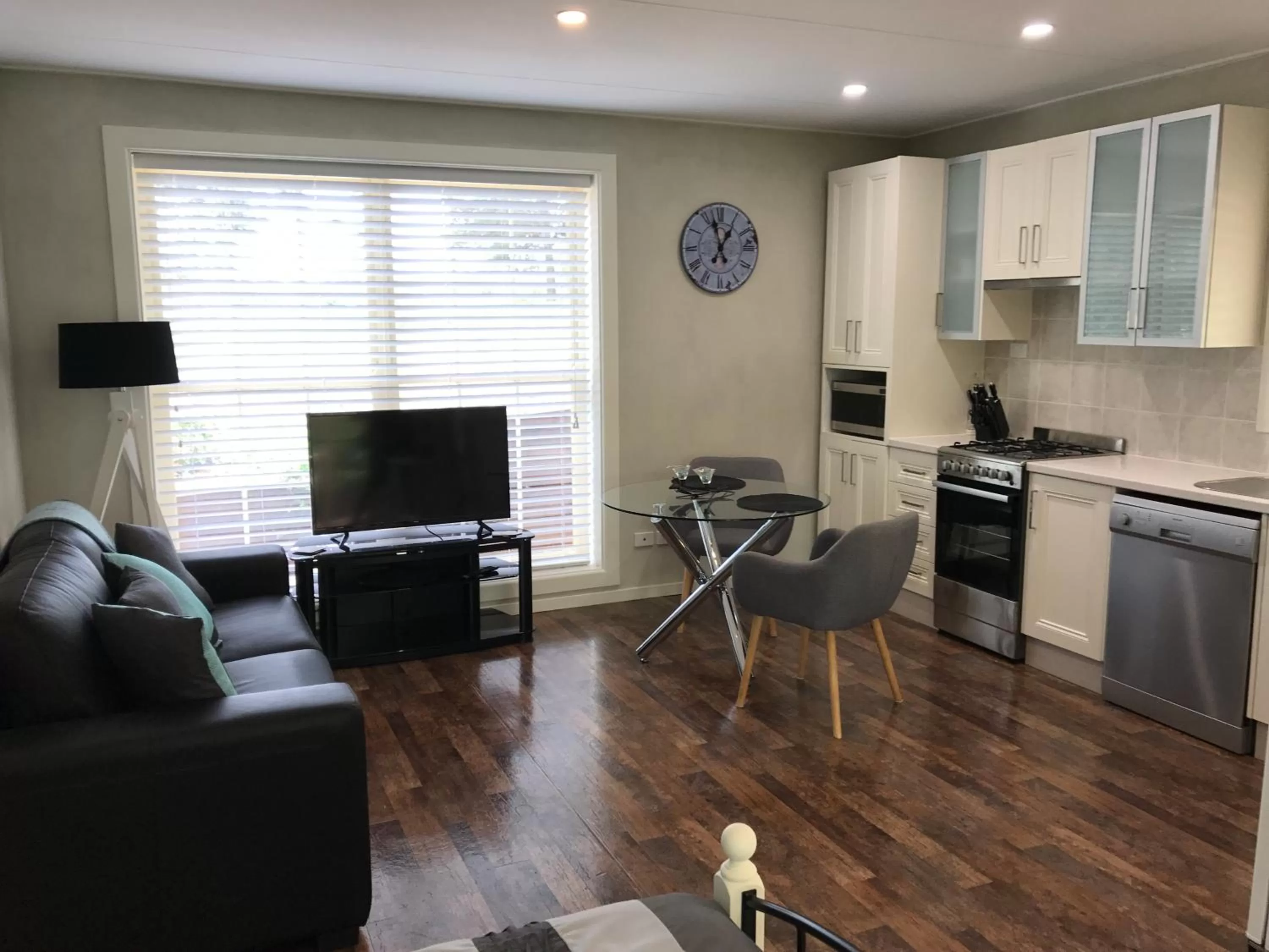 Dining area in Pericoe Retreat