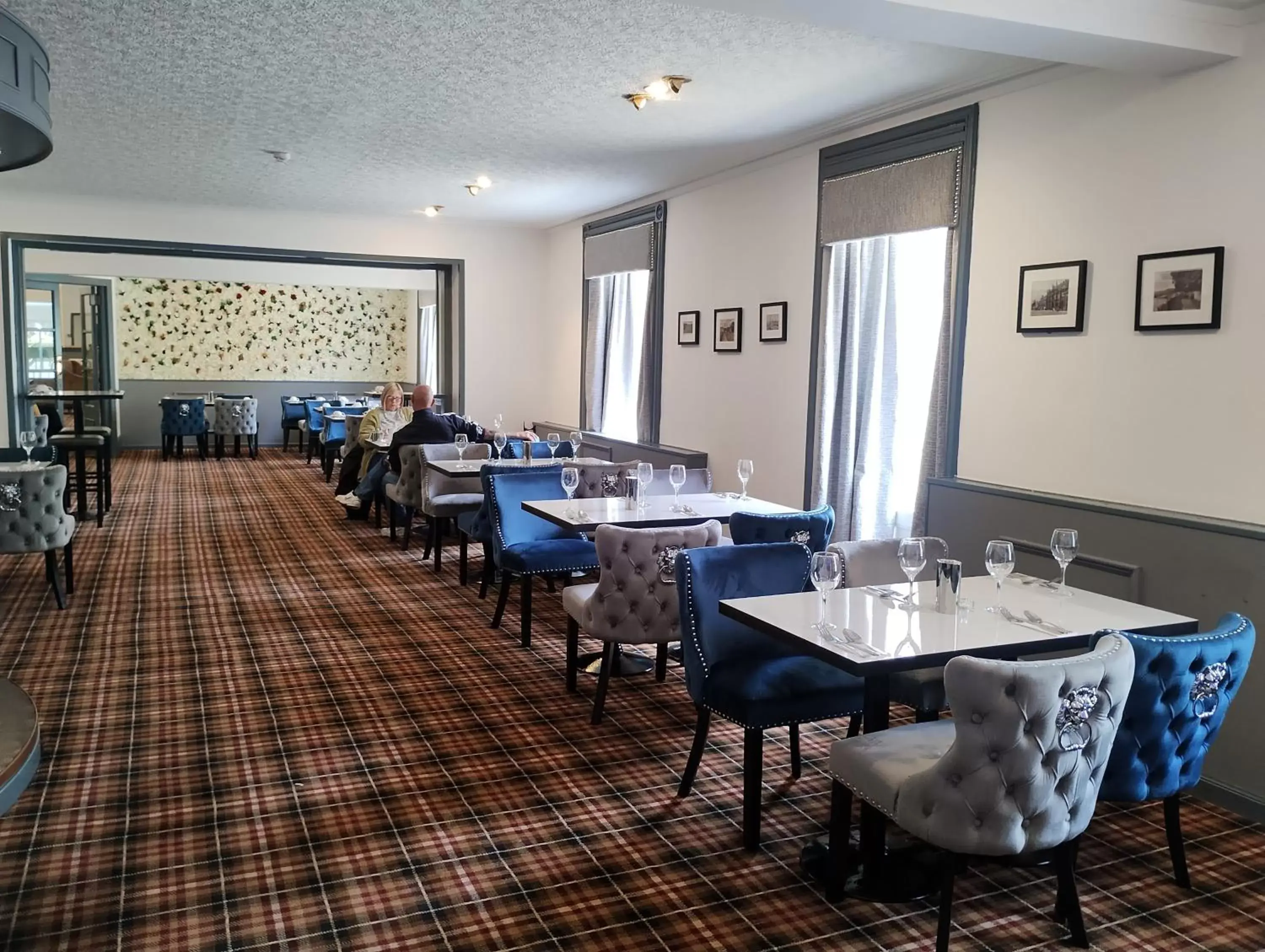 Restaurant/Places to Eat in Royal Thurso Hotel