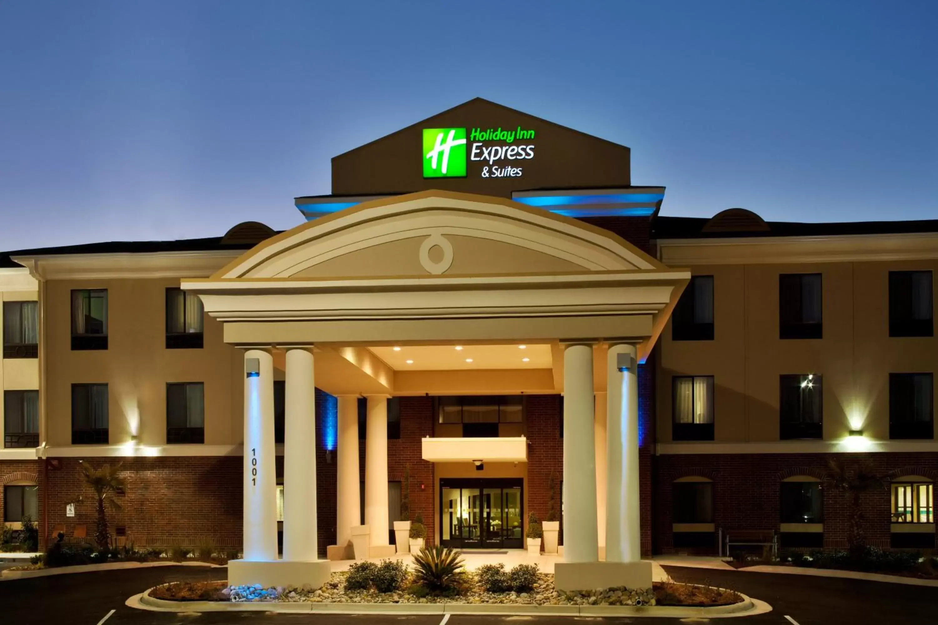 Property building in Holiday Inn Express Hotel & Suites Picayune, an IHG Hotel