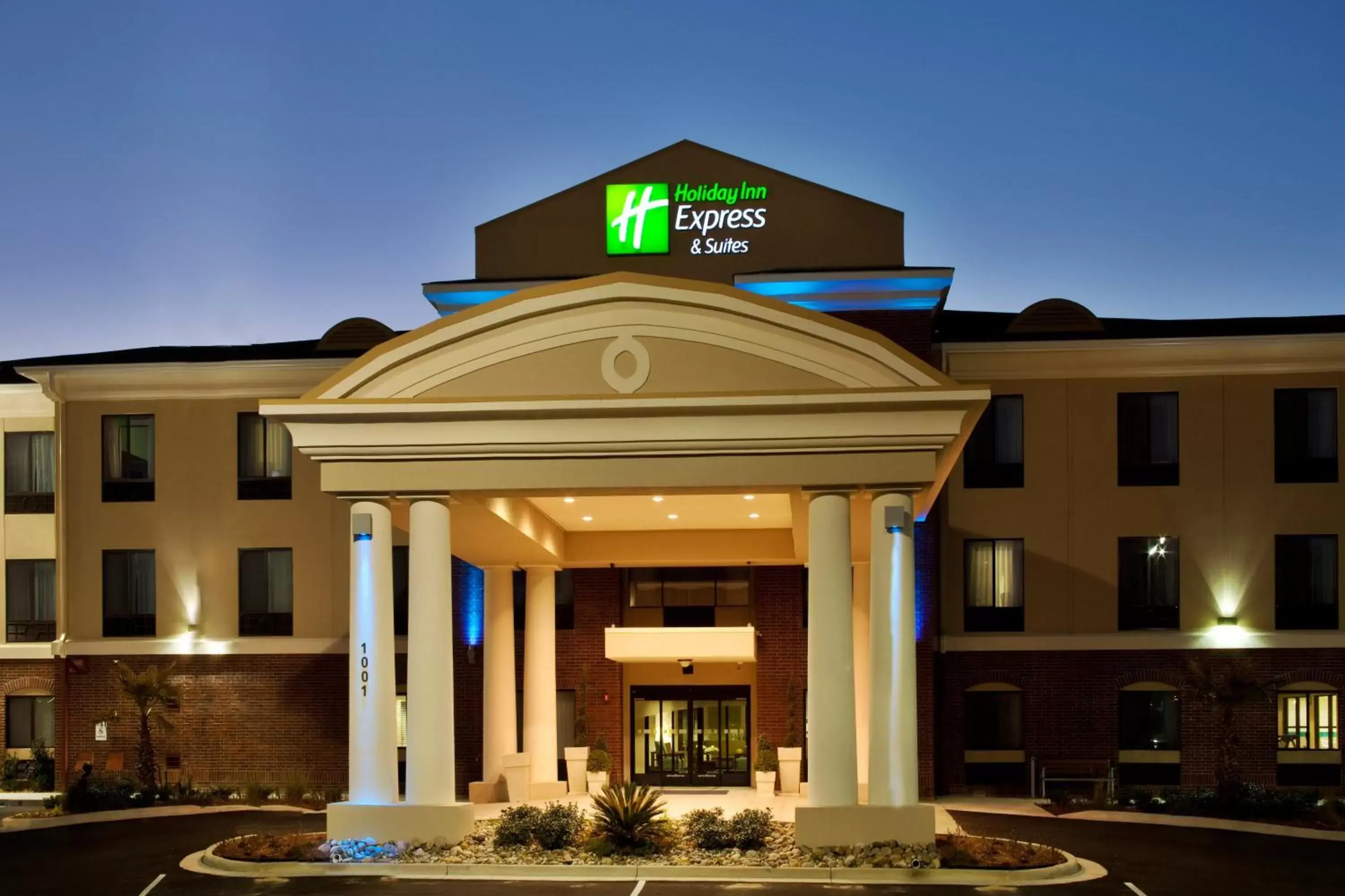 Property building in Holiday Inn Express Hotel & Suites Picayune by IHG Property building in Holiday Inn Express Hotel & Suites Picayune by IHG