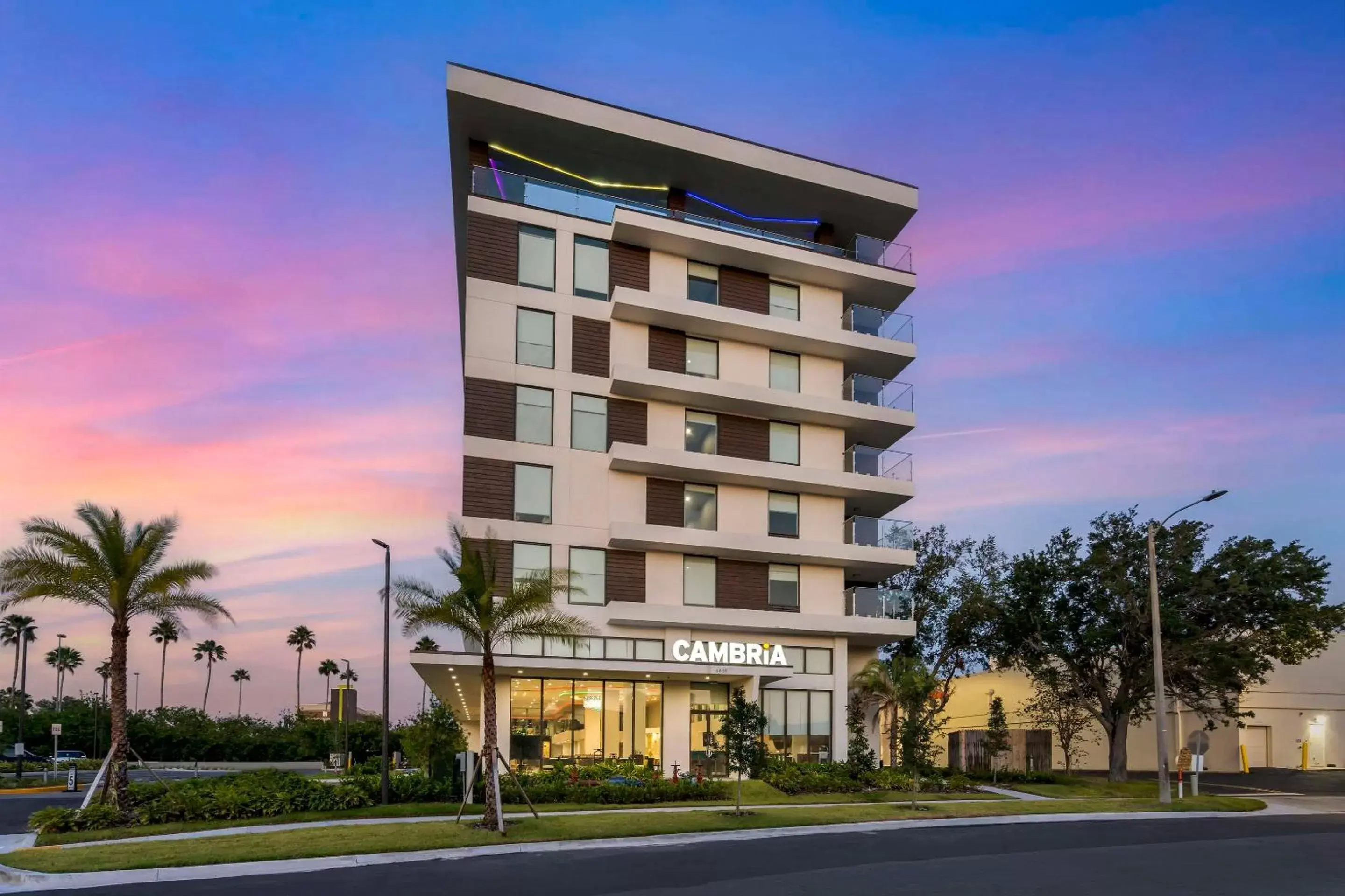 Property Building in Cambria Hotel Orlando Universal Blvd