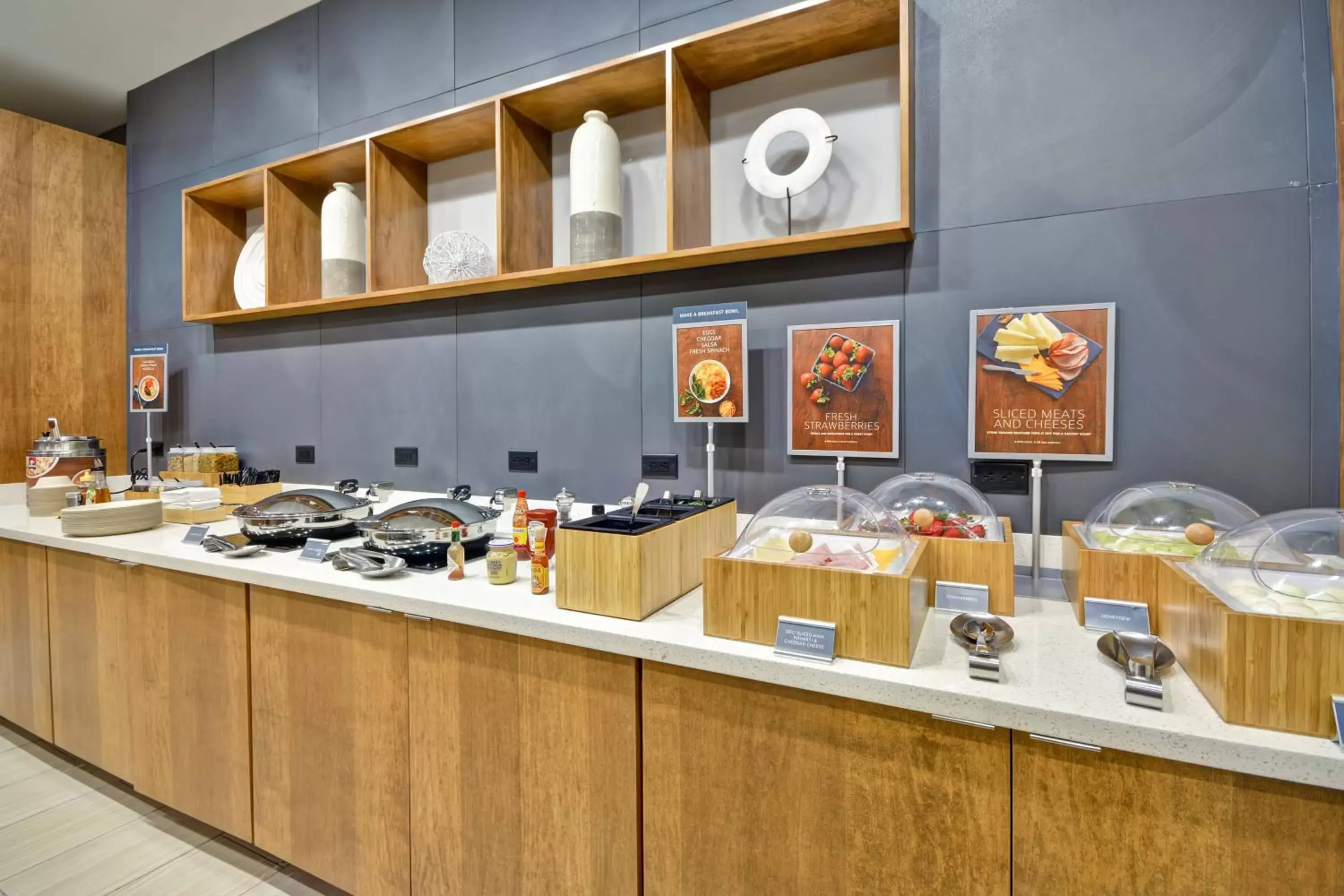 Breakfast, Restaurant/Places to Eat in SpringHill Suites by Marriott Cincinnati Blue Ash