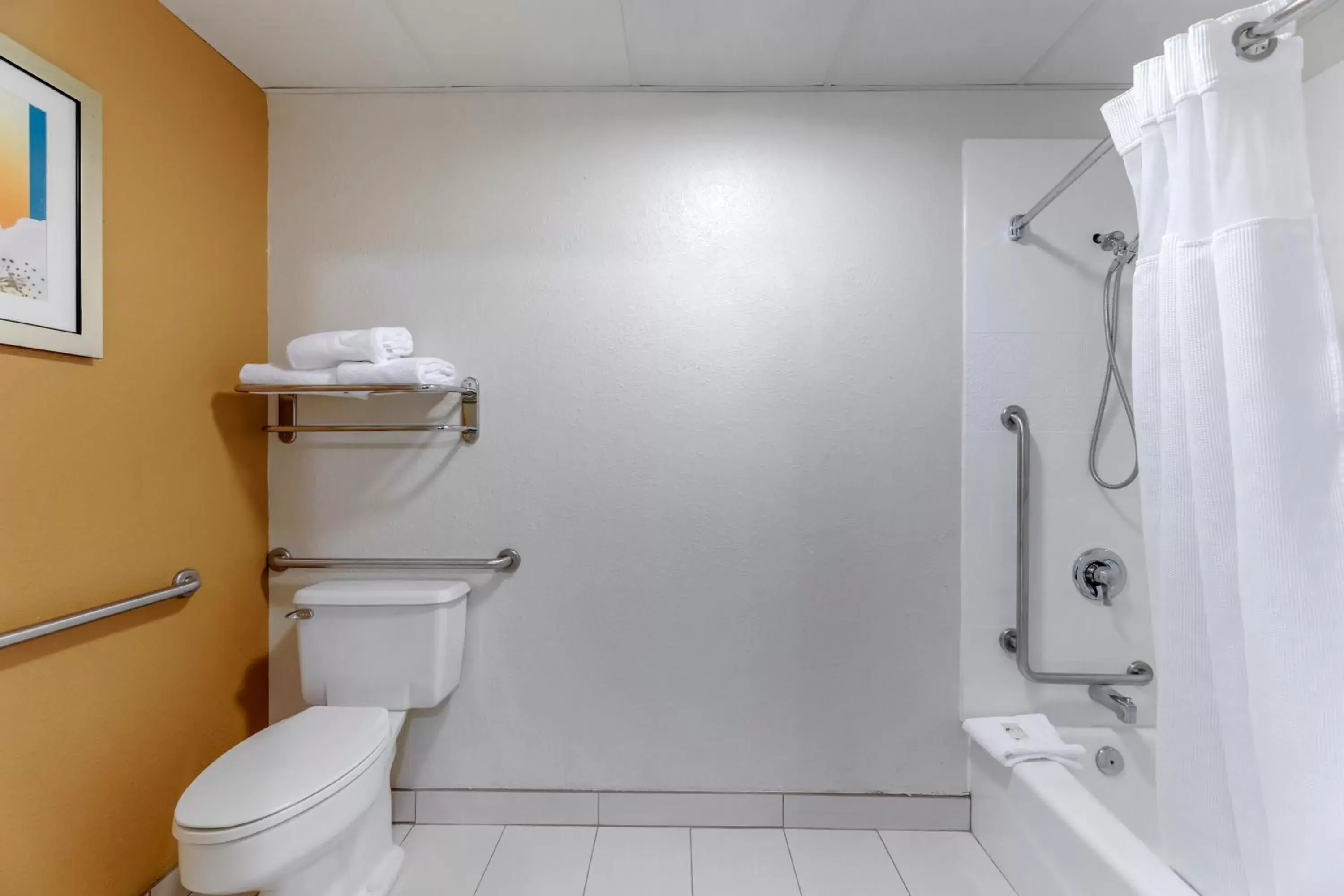 Bathroom in Quality Inn & Suites Sandusky