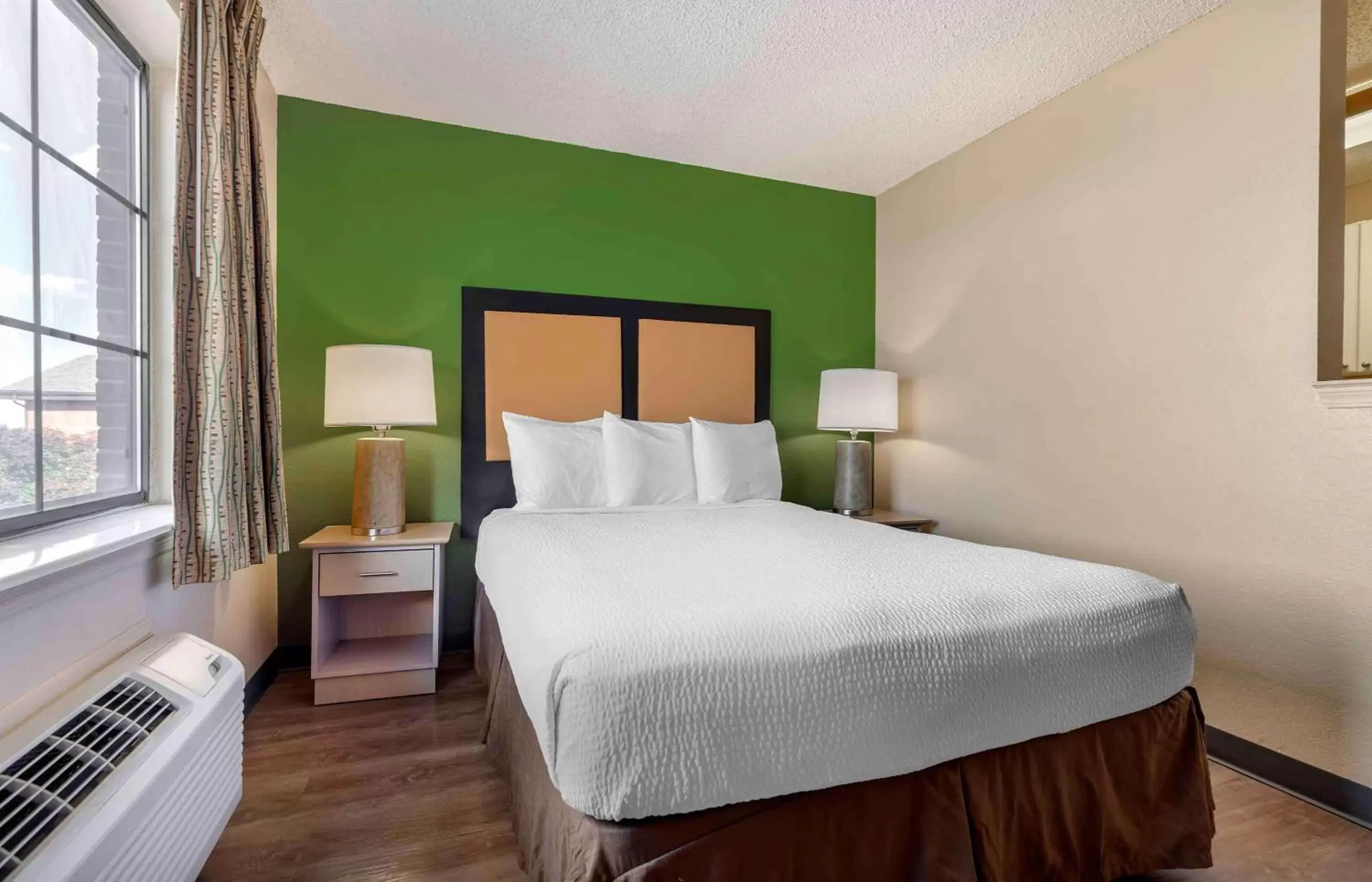 Bedroom, Bed in Extended Stay America Suites - Denver - Tech Center South