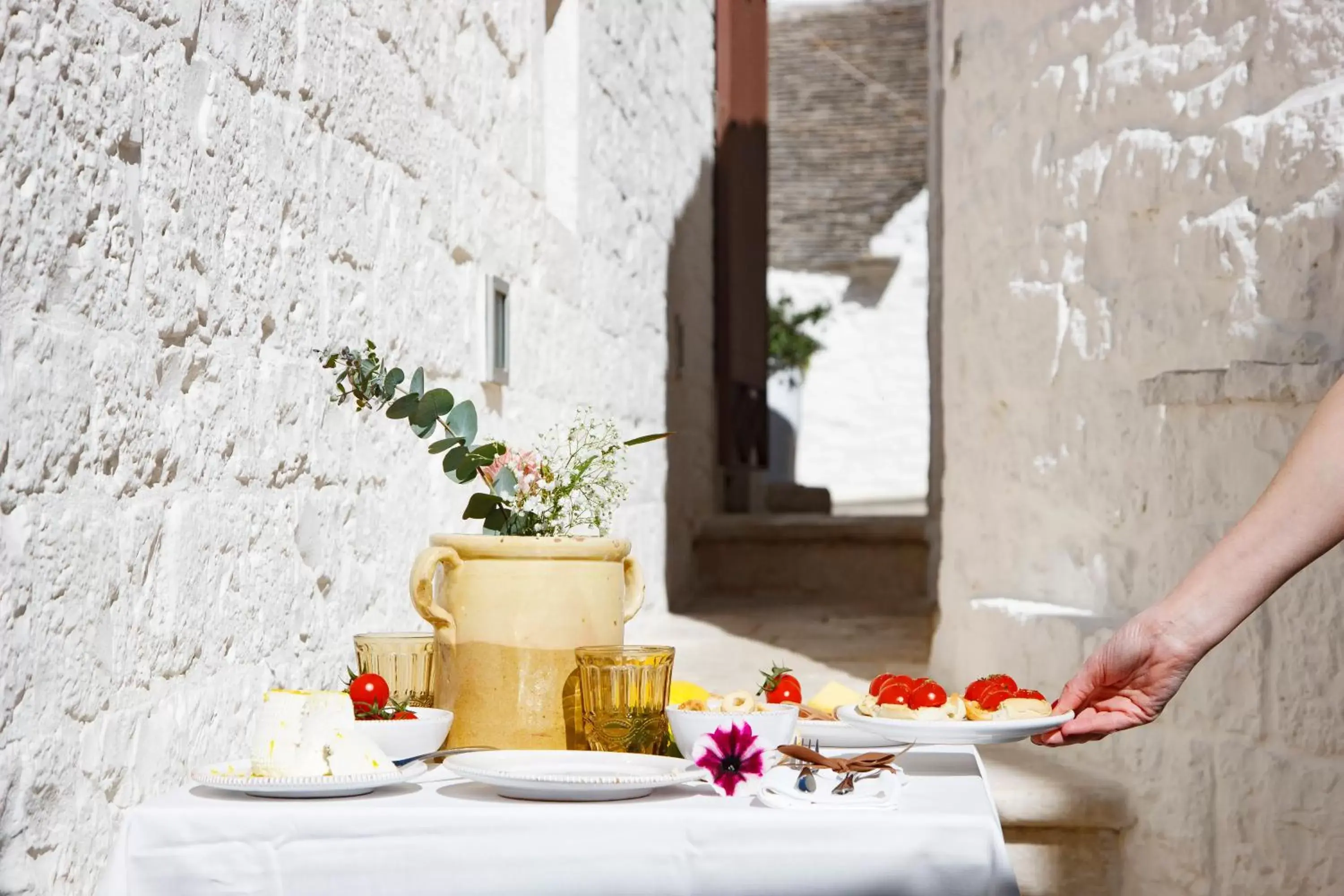 Food and drinks, Breakfast in Le Alcove-Luxury Hotel nei Trulli