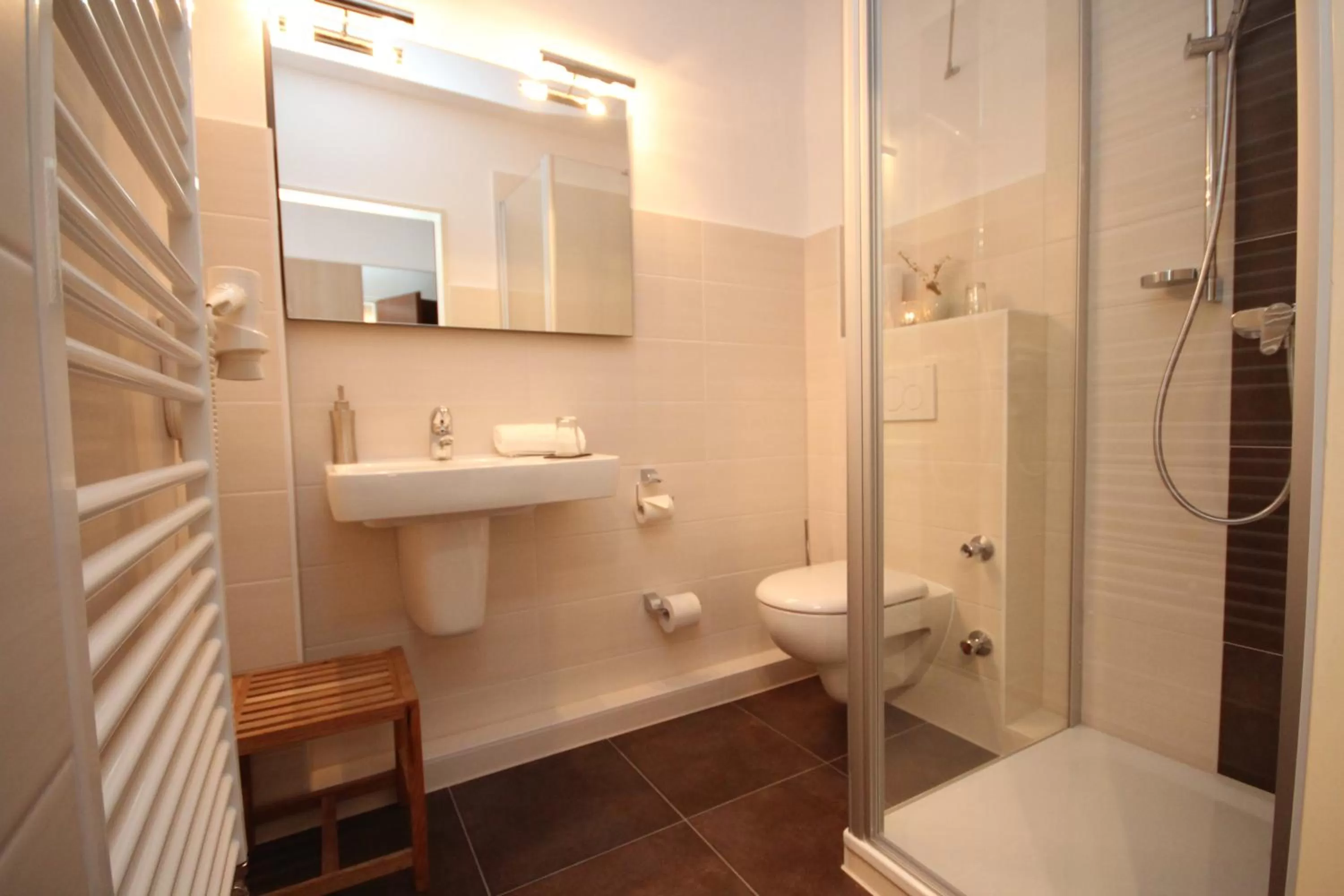 Shower in ONNO Boutique Hotel & Apartments