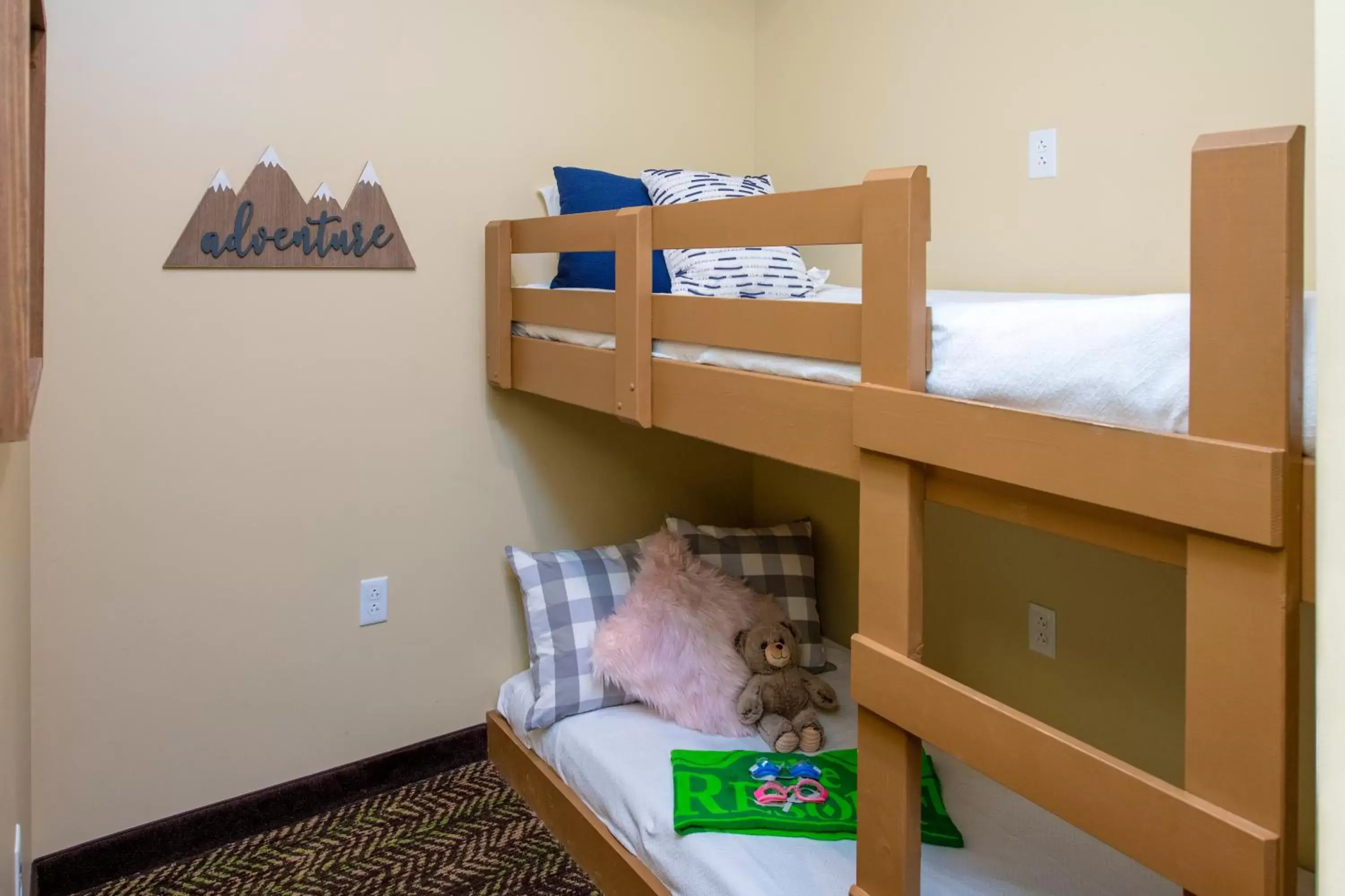 Bunk Bed in The Resort at Governor's Crossing