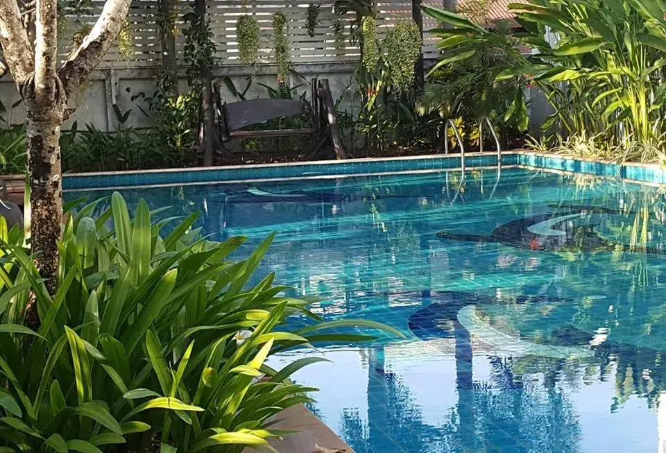 Swimming Pool in Baan Suksiri Hotel (SHA Extra Plus)